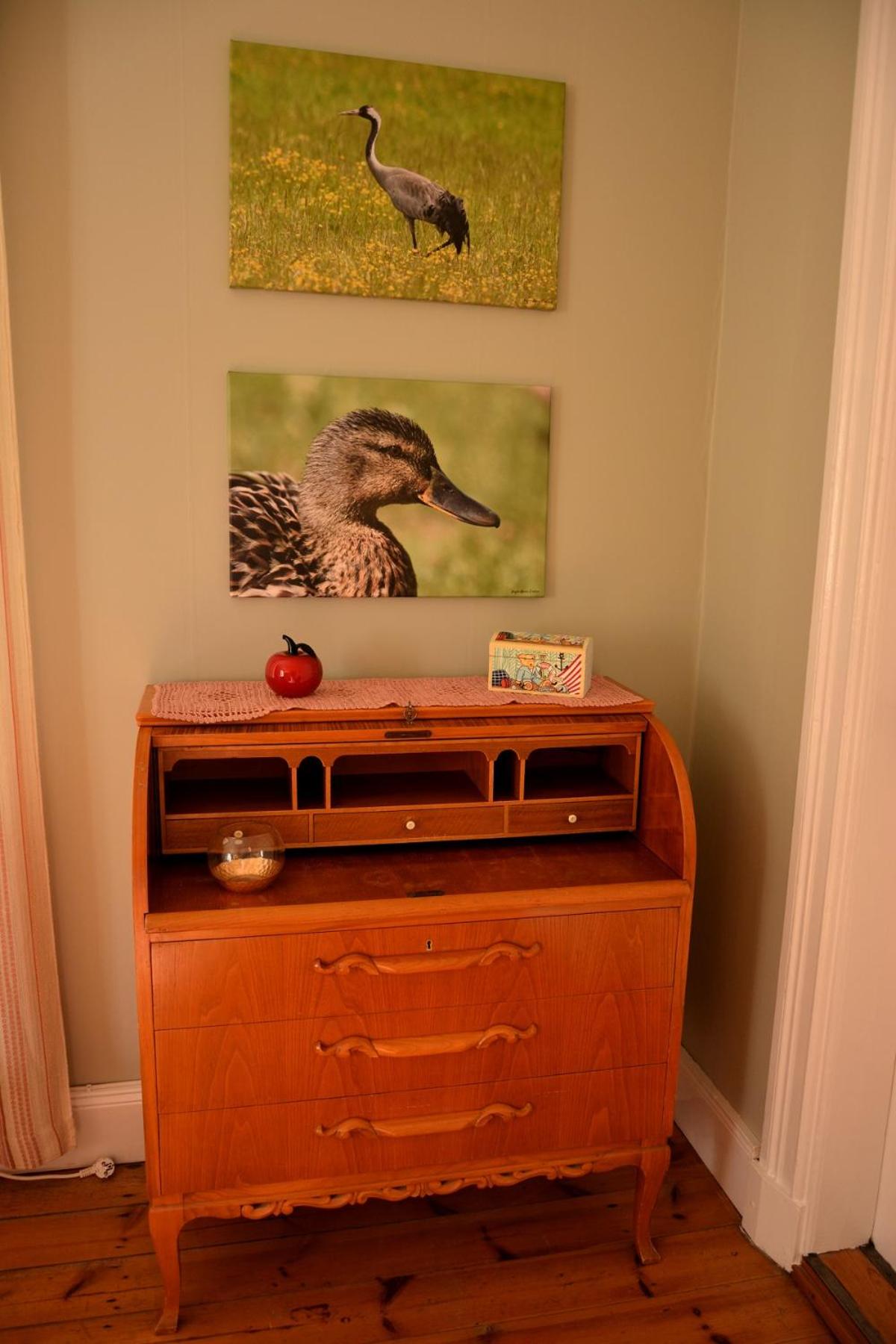 Two-Bedroom House - Photo 27