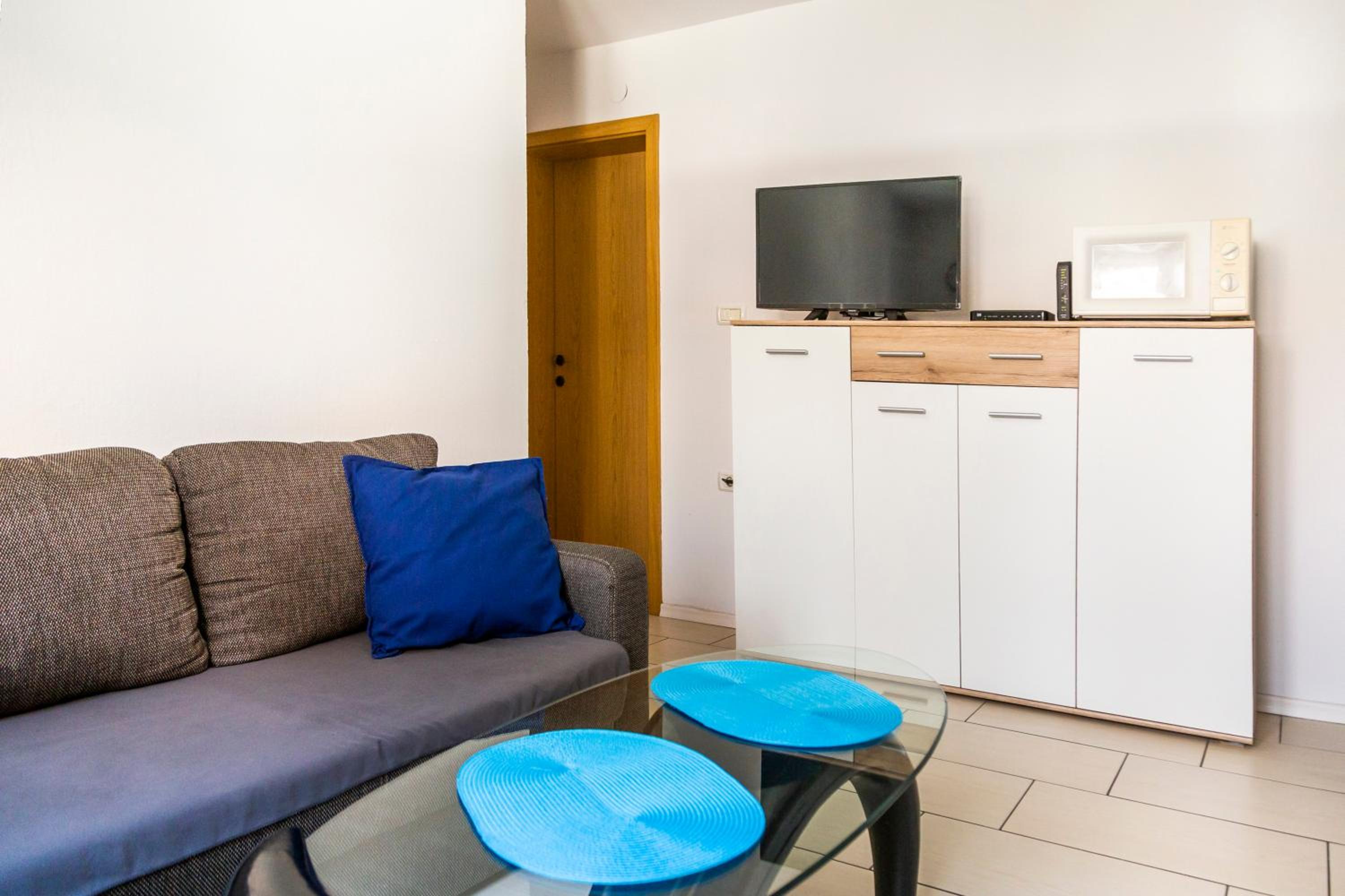 Apartment photo 3