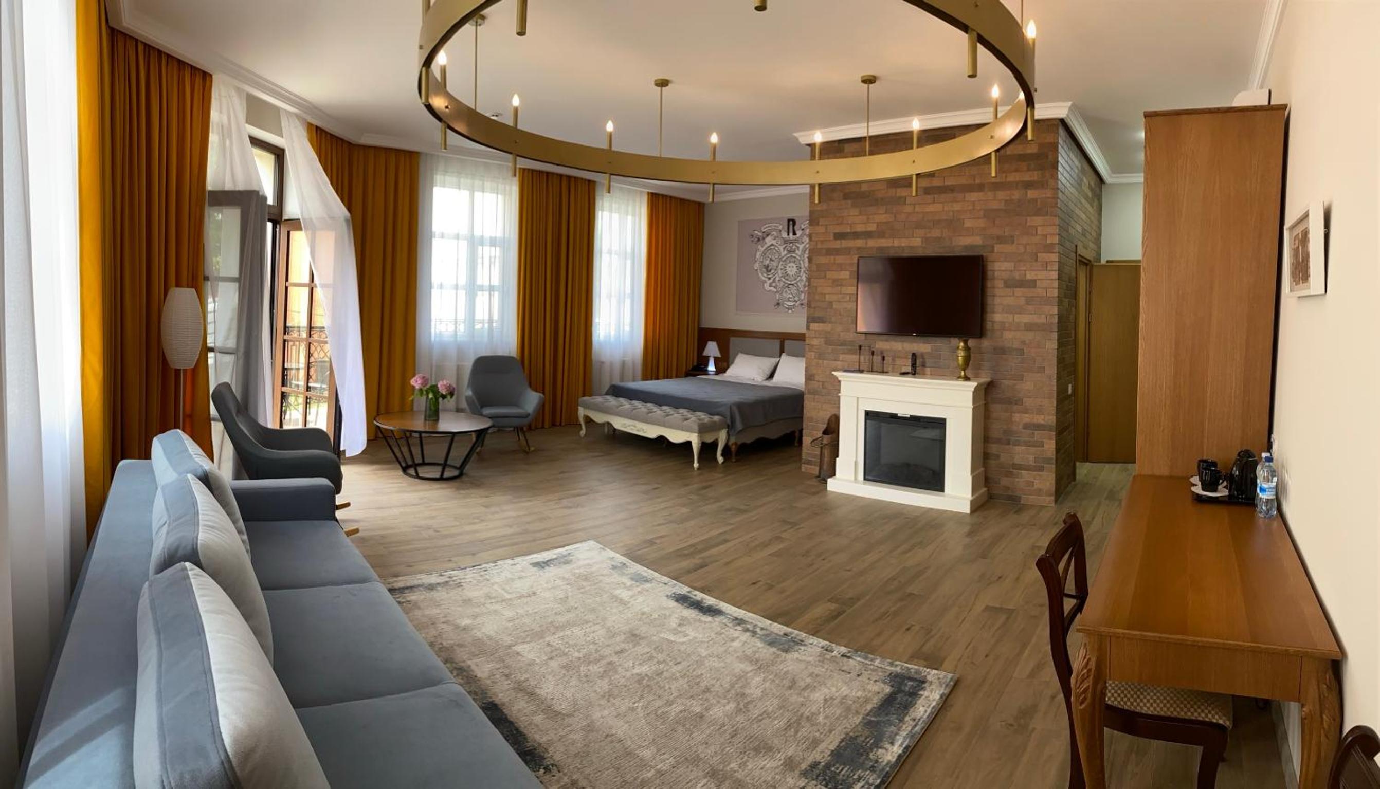 Suite with Balcony