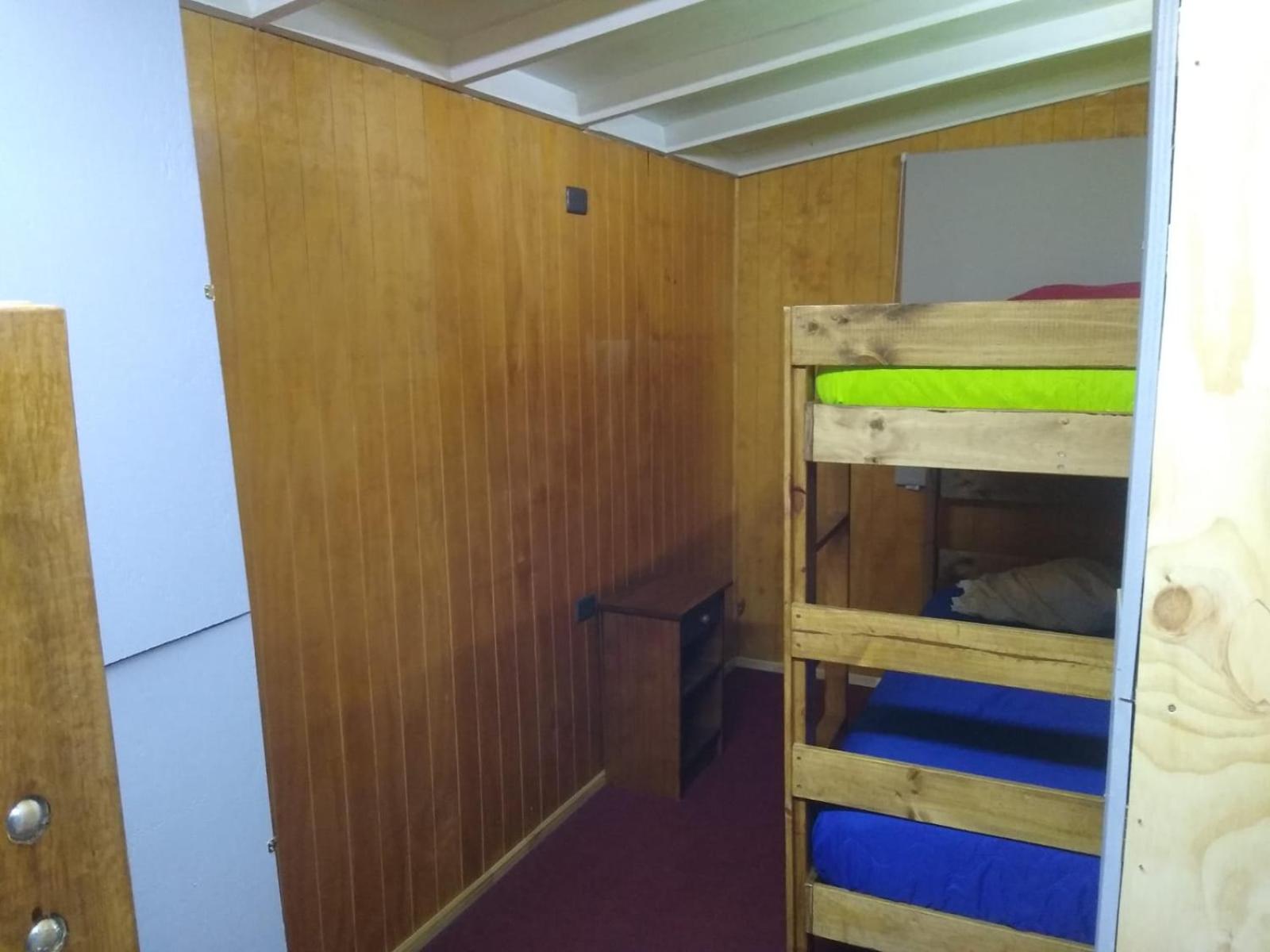 Bed in 4-Bed Mixed Dormitory Room photo 2