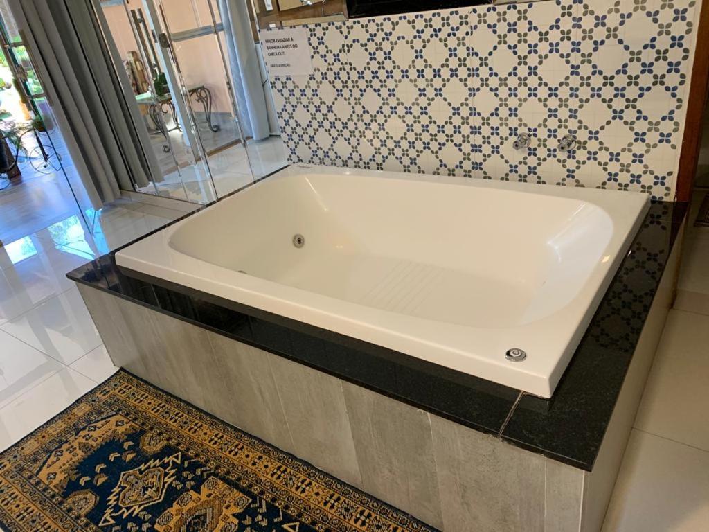 Suite with Spa Bath - Photo 8