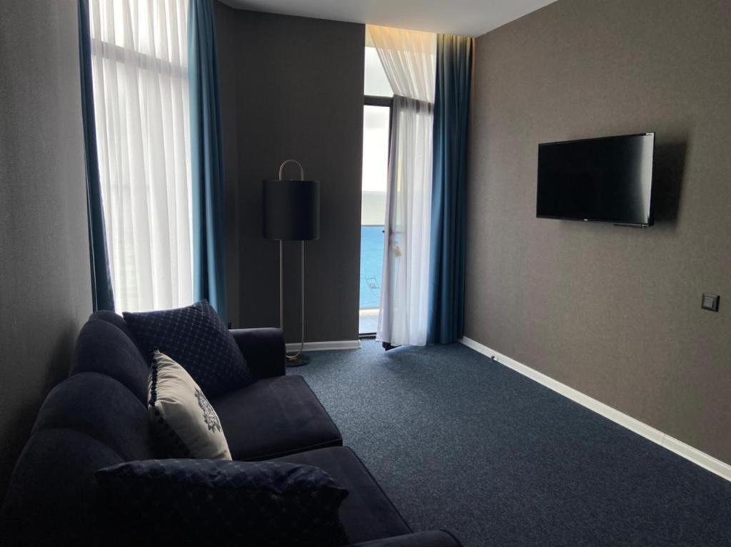 Deluxe Suite With Sea View photo 3