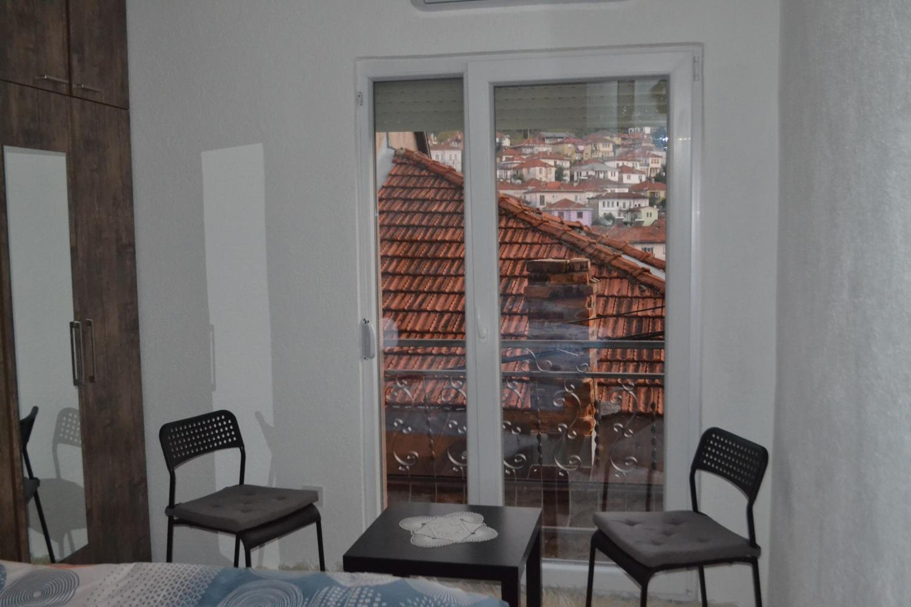 Family Room with Terrace photo 3