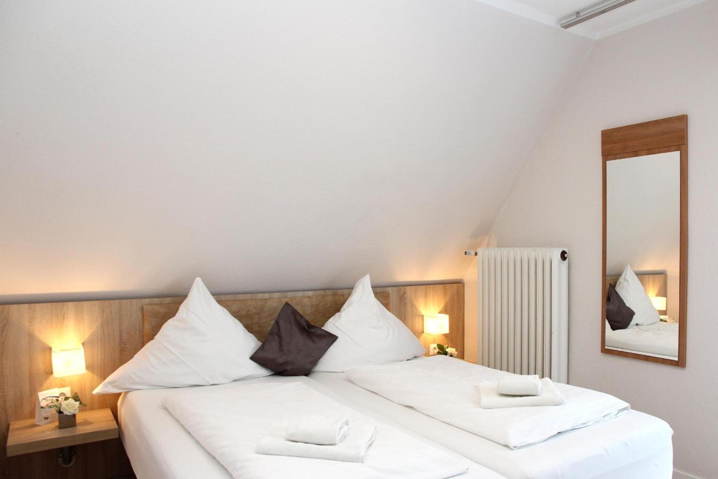Double Room with Balcony and Lake View photo 3