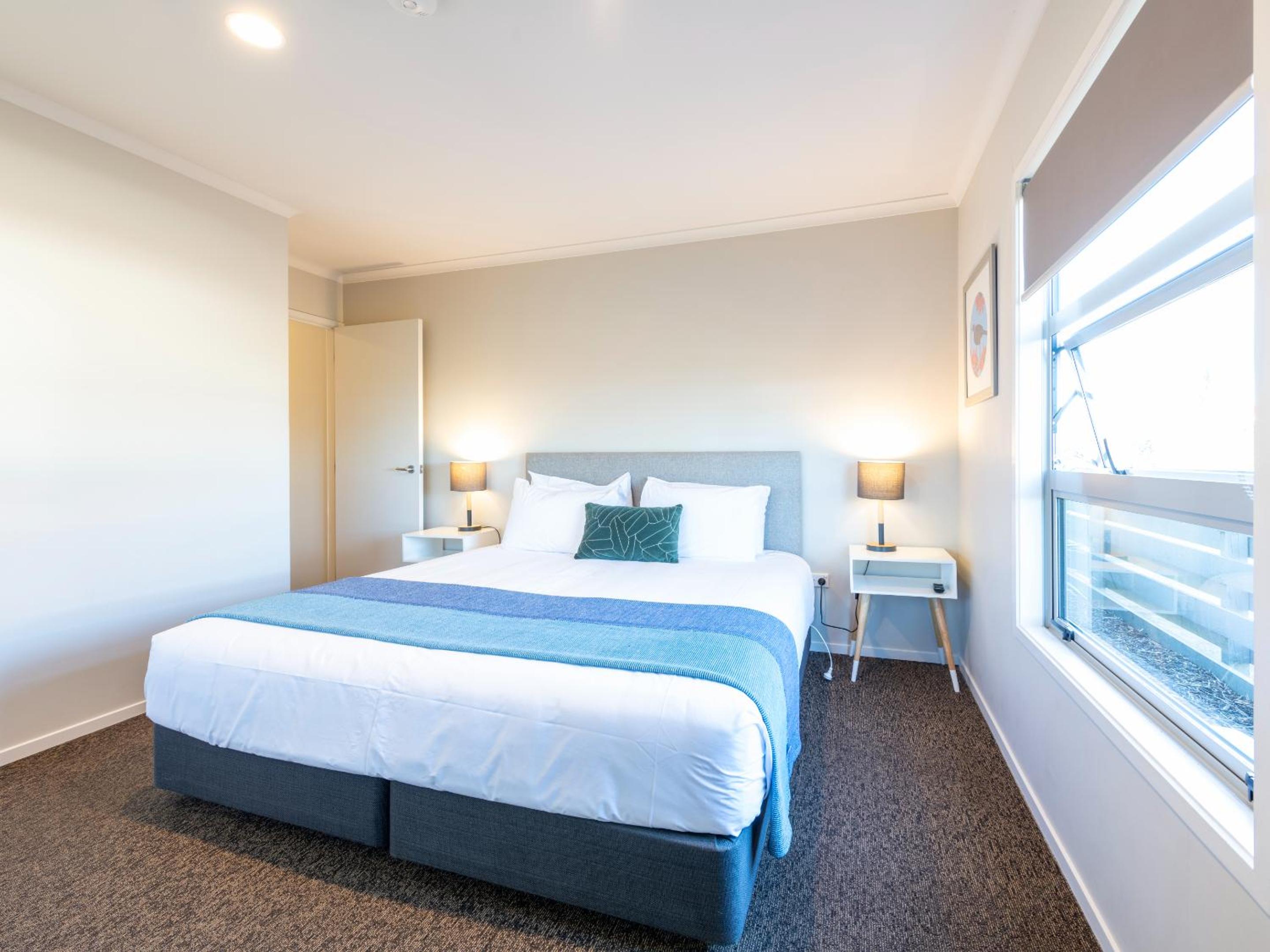 Luxury Two-Bedroom Suite - Photo 8