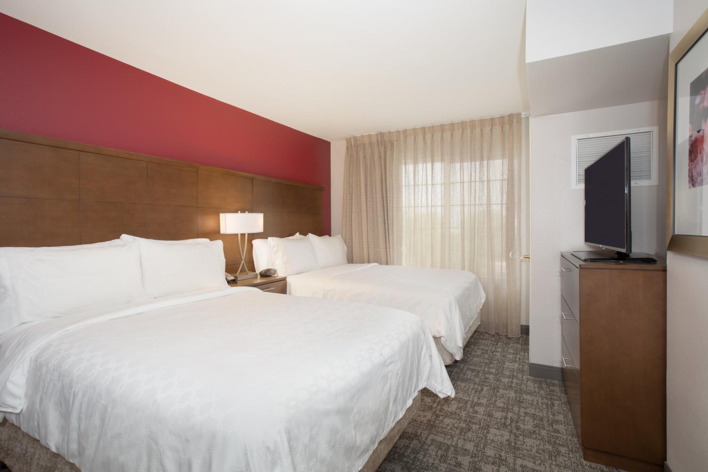 One-Bedroom Suite with Two Double Beds - Photo 1