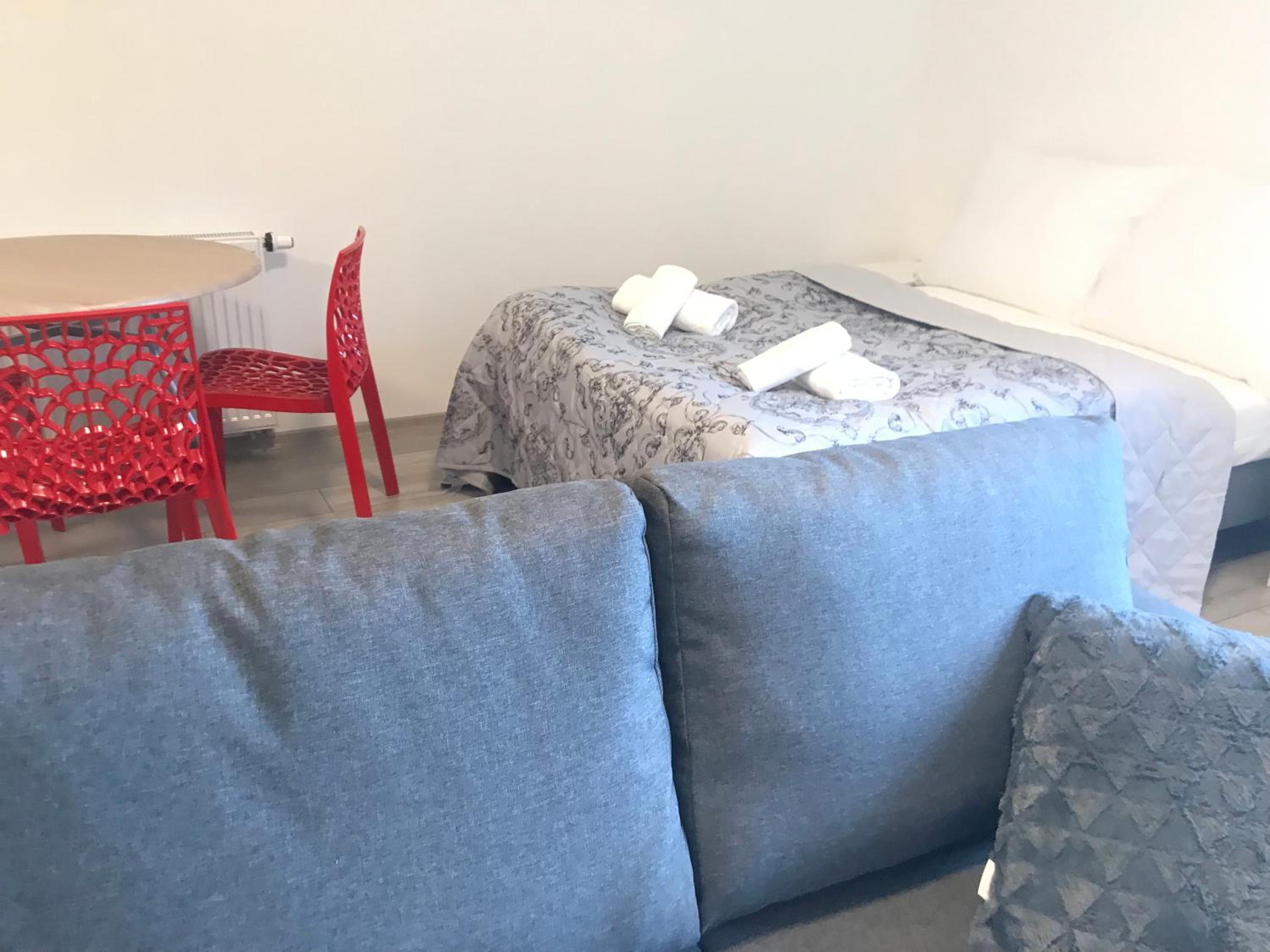 Apartment photo 2