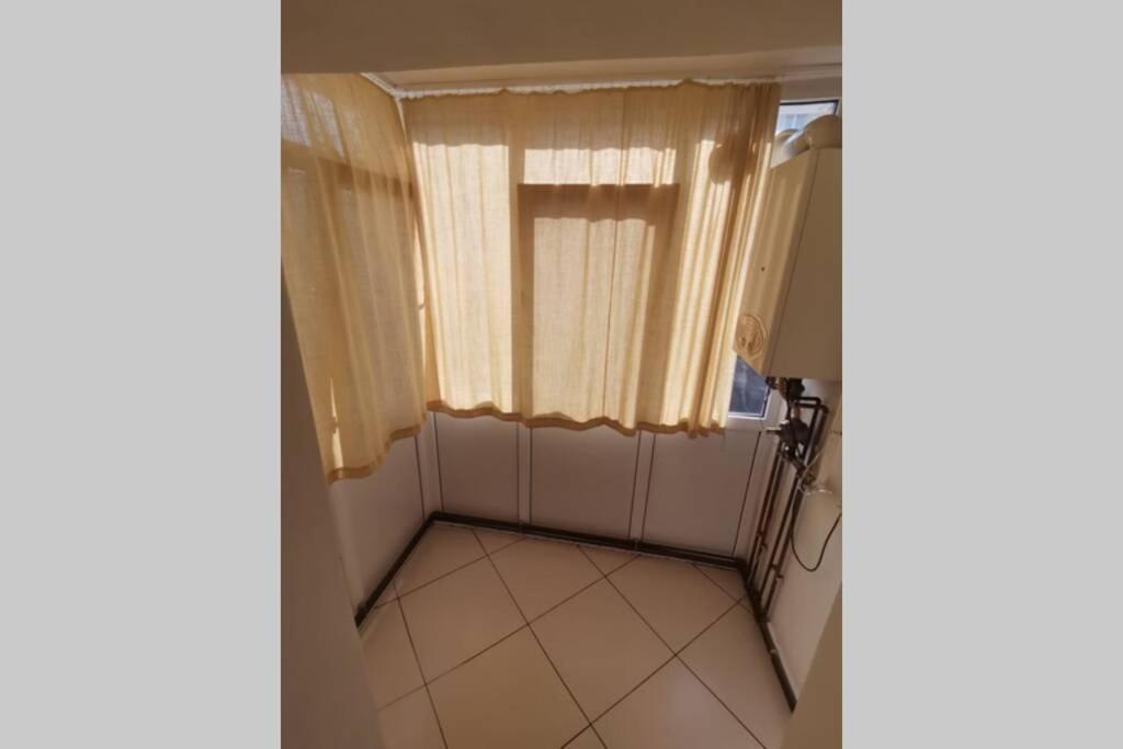 One-Bedroom Apartment - Photo 5