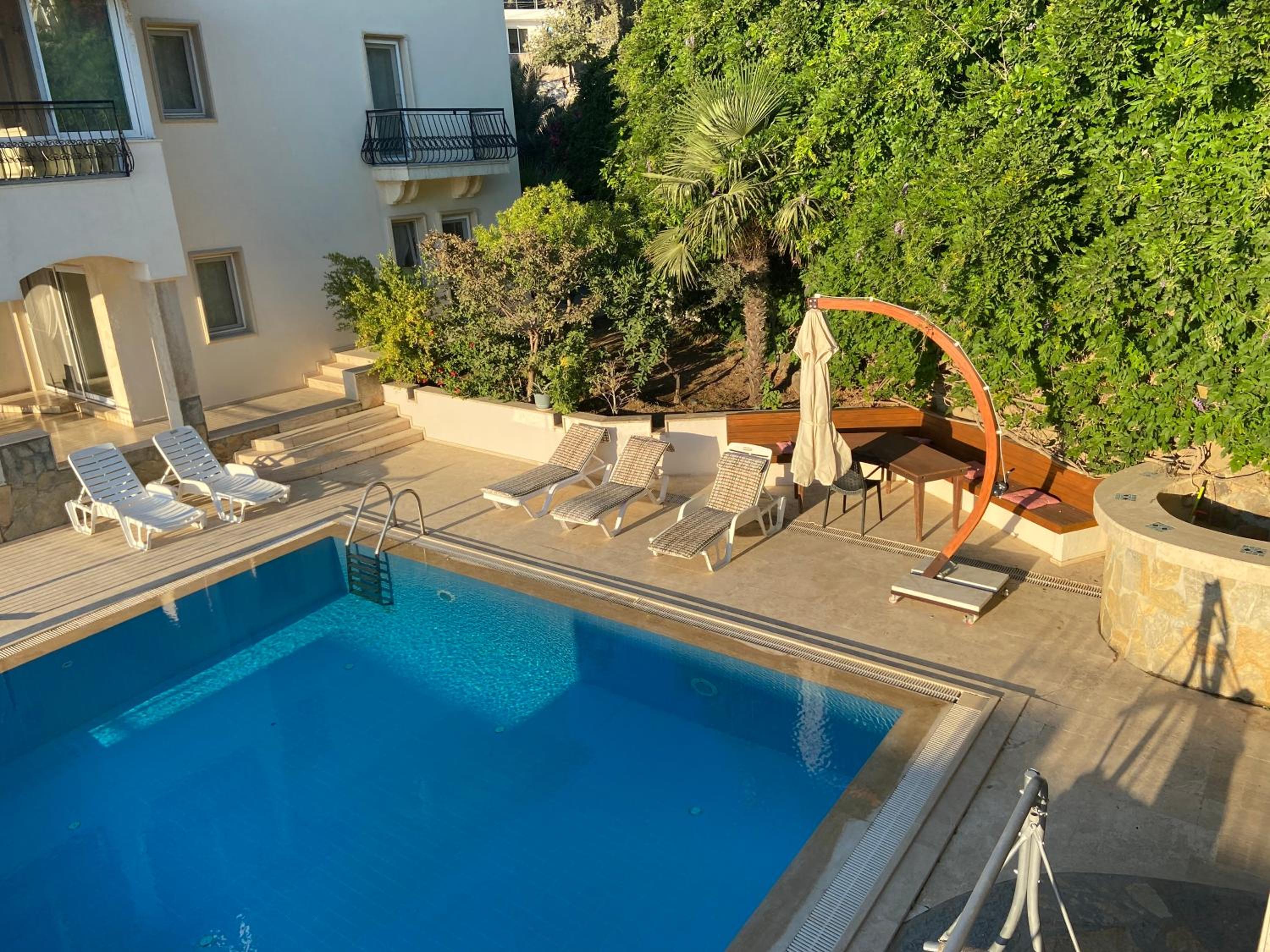 Three-Bedroom Villa - Photo 21