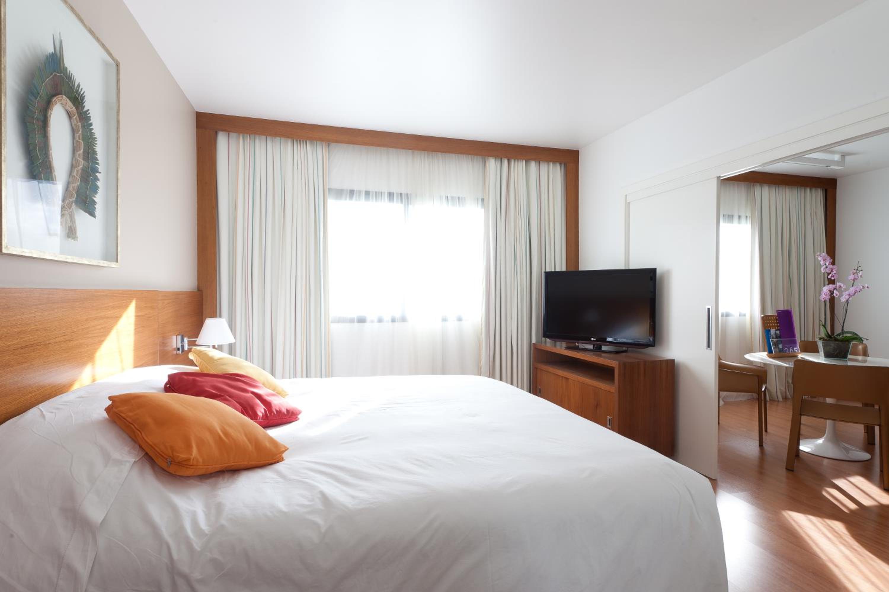 Superior Suite with One King Bed