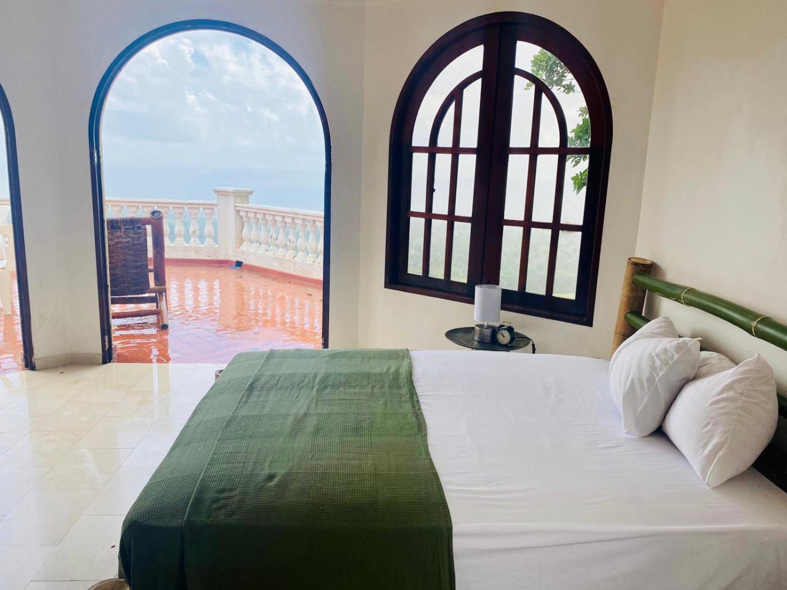 Double Room With Balcony And Sea View photo 1