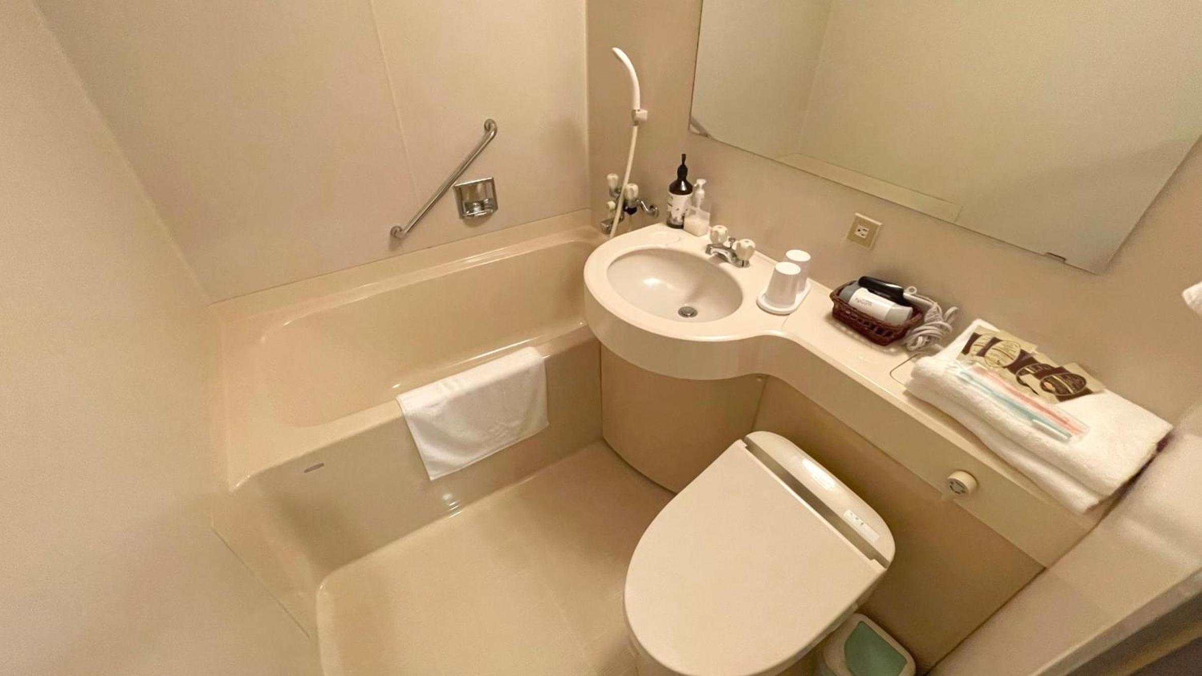 Triple Room with Bathroom photo 2