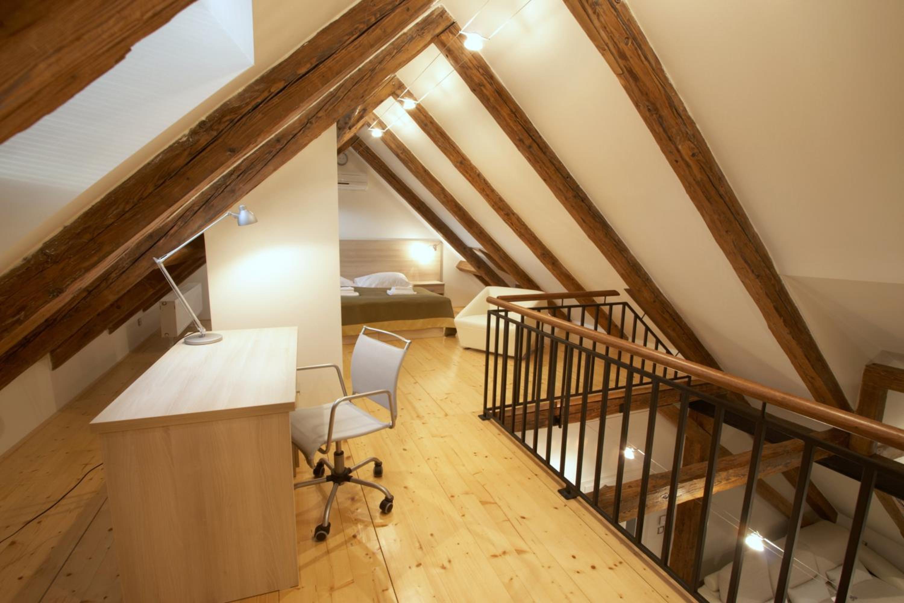 Two-Bedroom Apartment - Split Level - Photo 6