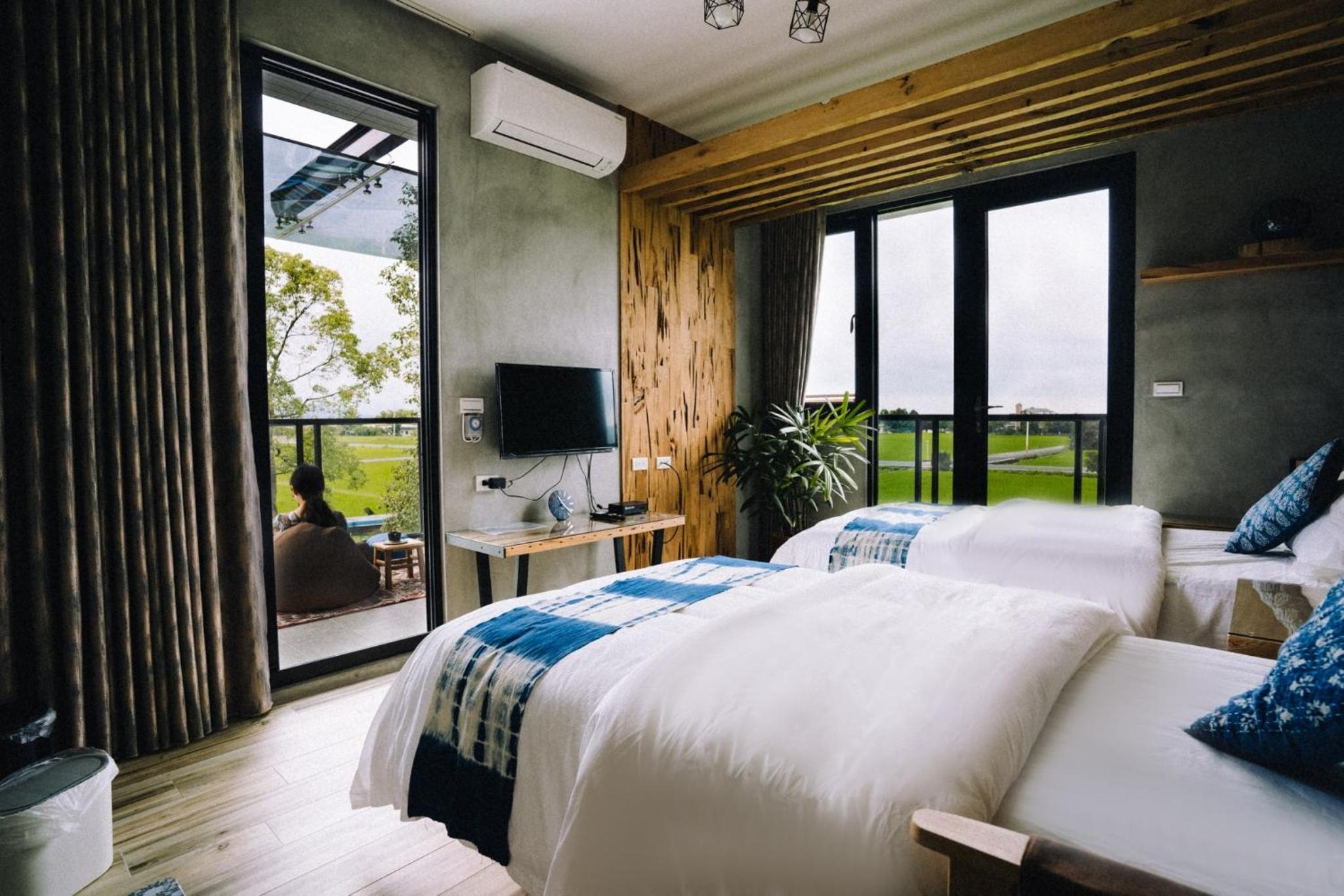 Twin Room with Mountain View photo 1