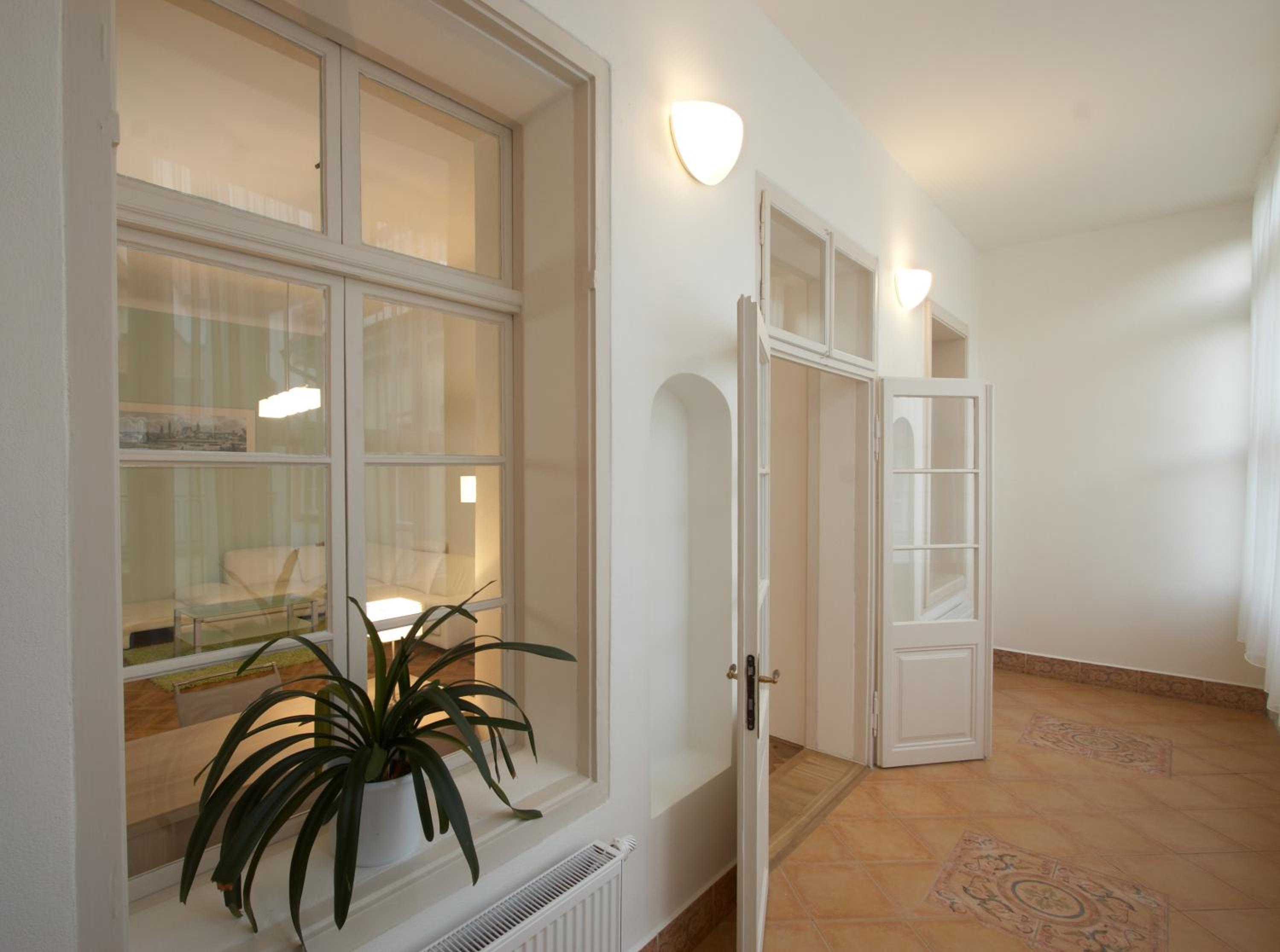 Family Apartment - Photo 2