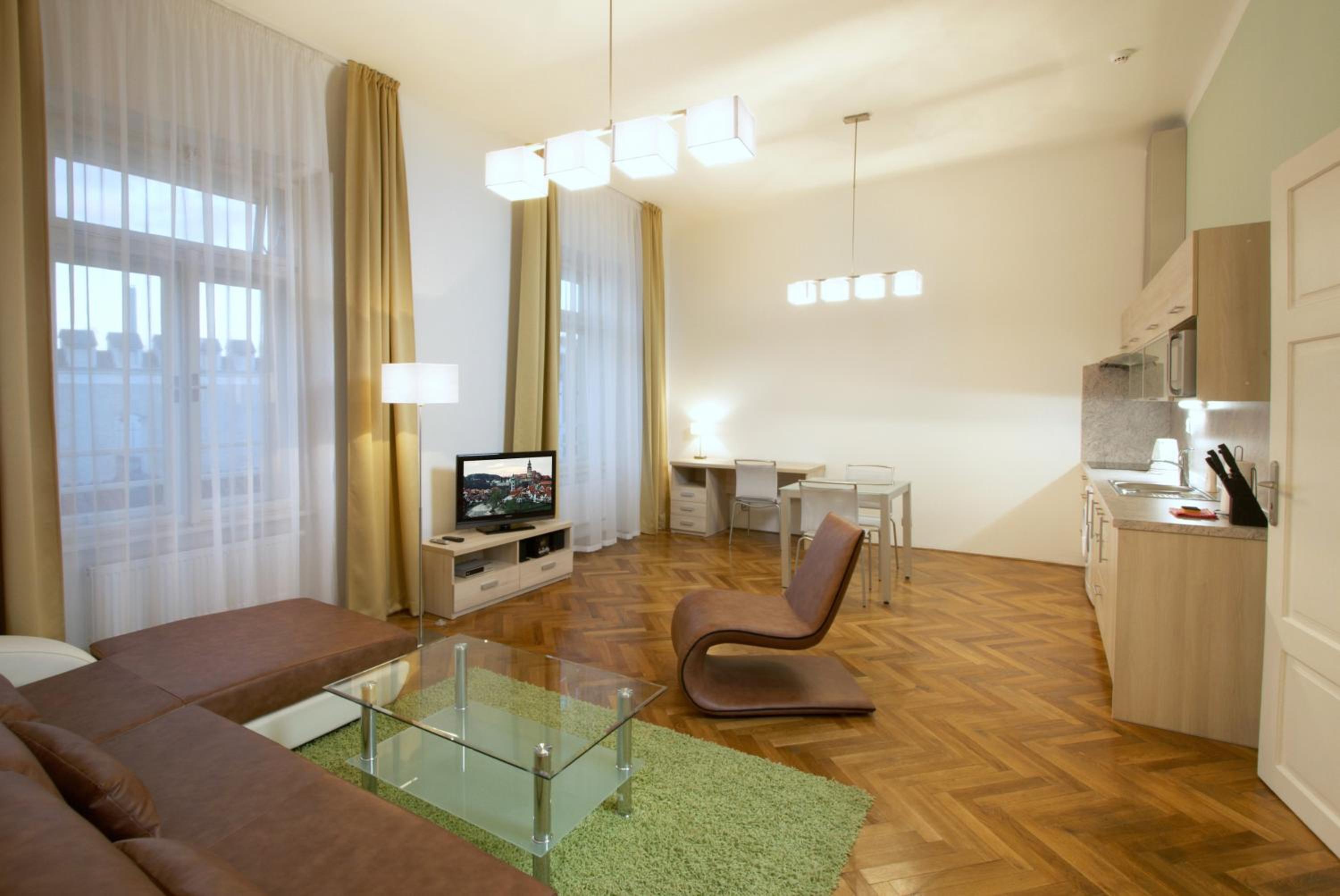 One-Bedroom Apartment - Photo 8
