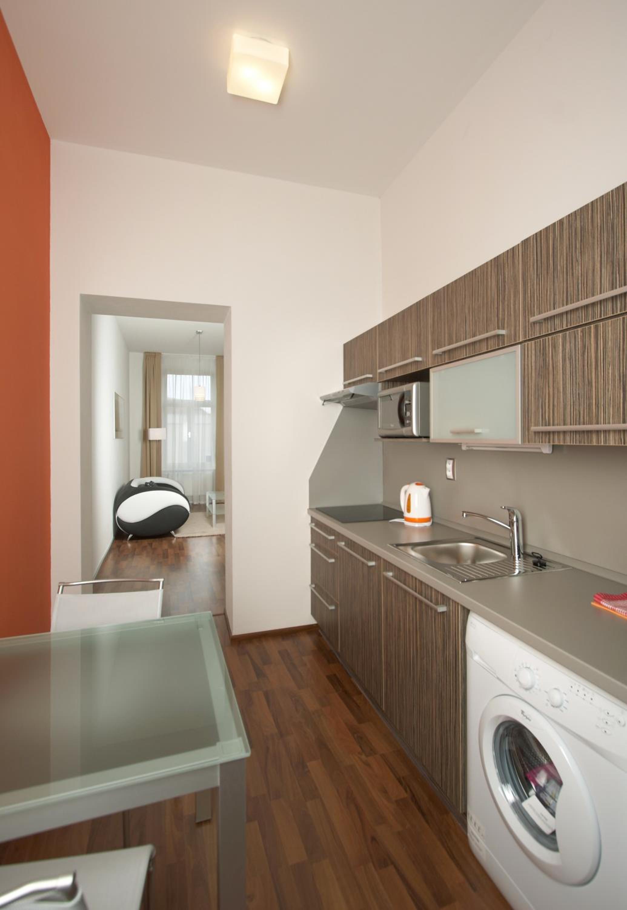 One-Bedroom Apartment - Photo 26