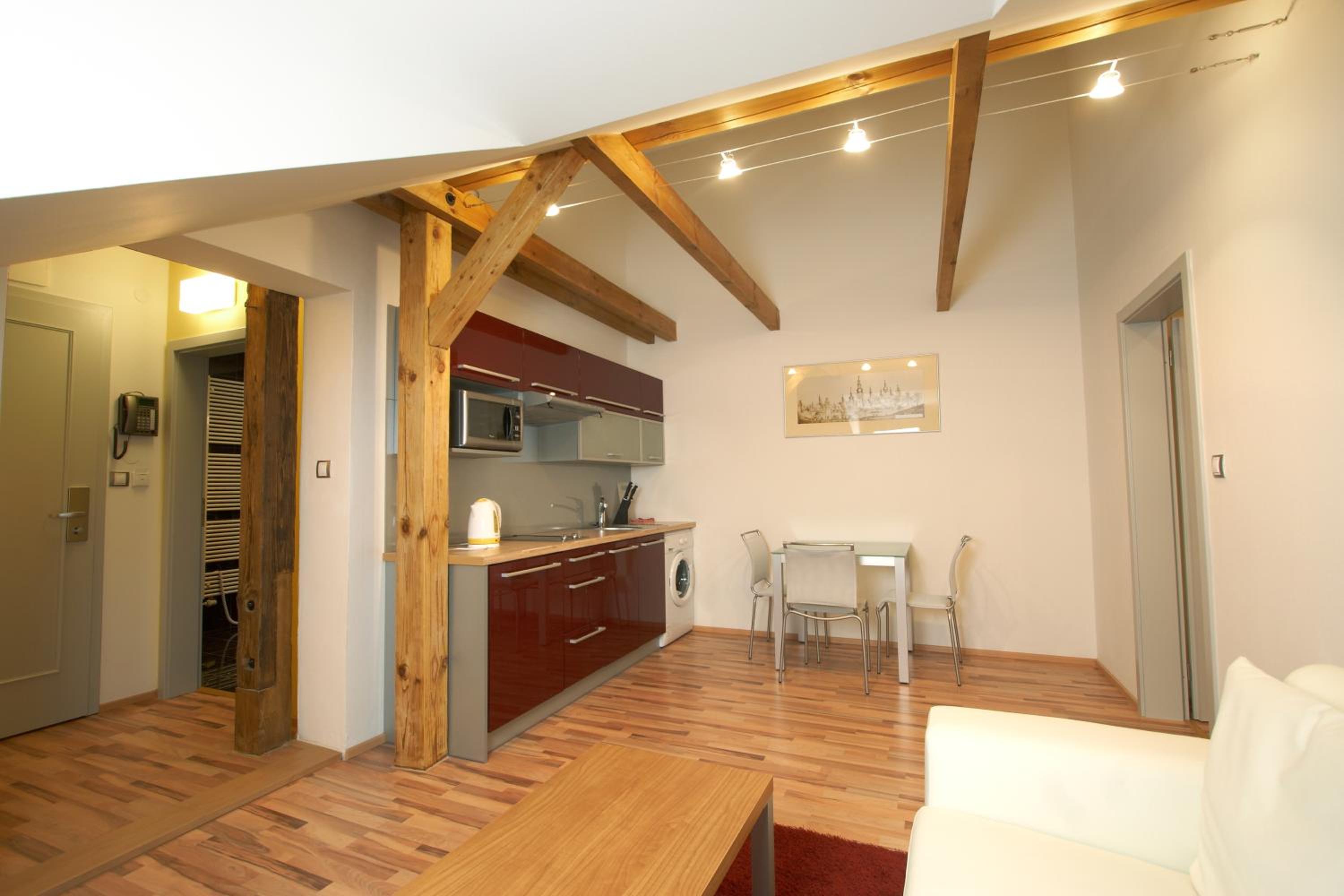 One-Bedroom Apartment - Photo 39