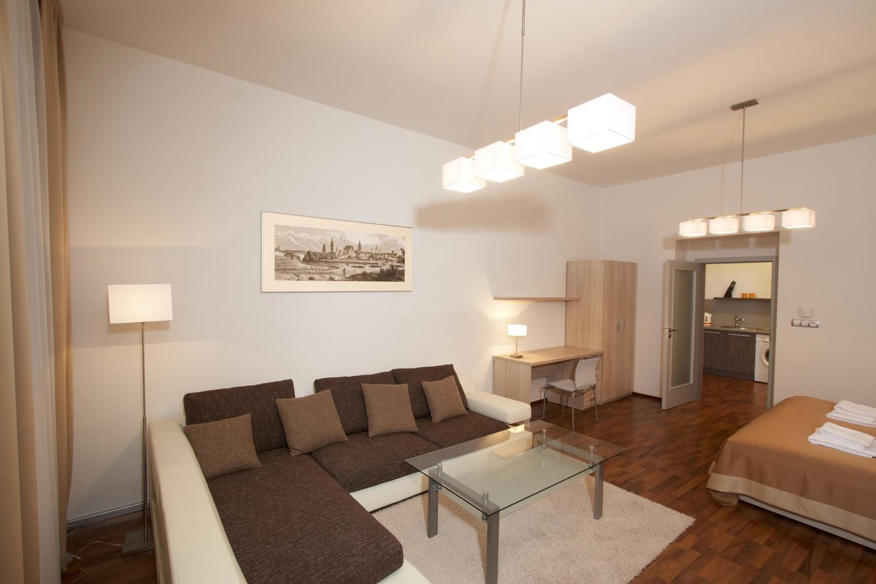 One-Bedroom Apartment - Photo 36