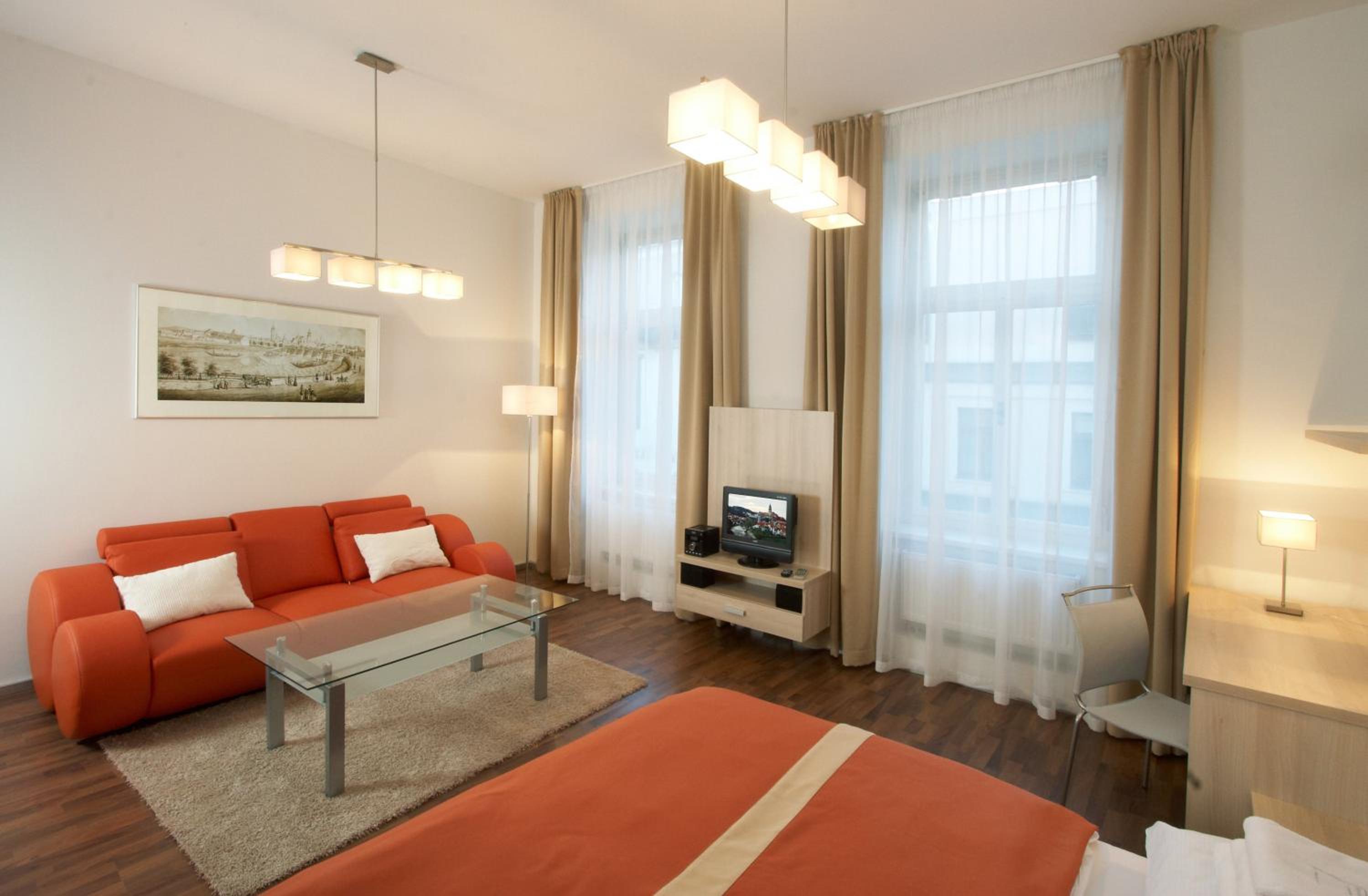 One-Bedroom Apartment - Photo 28