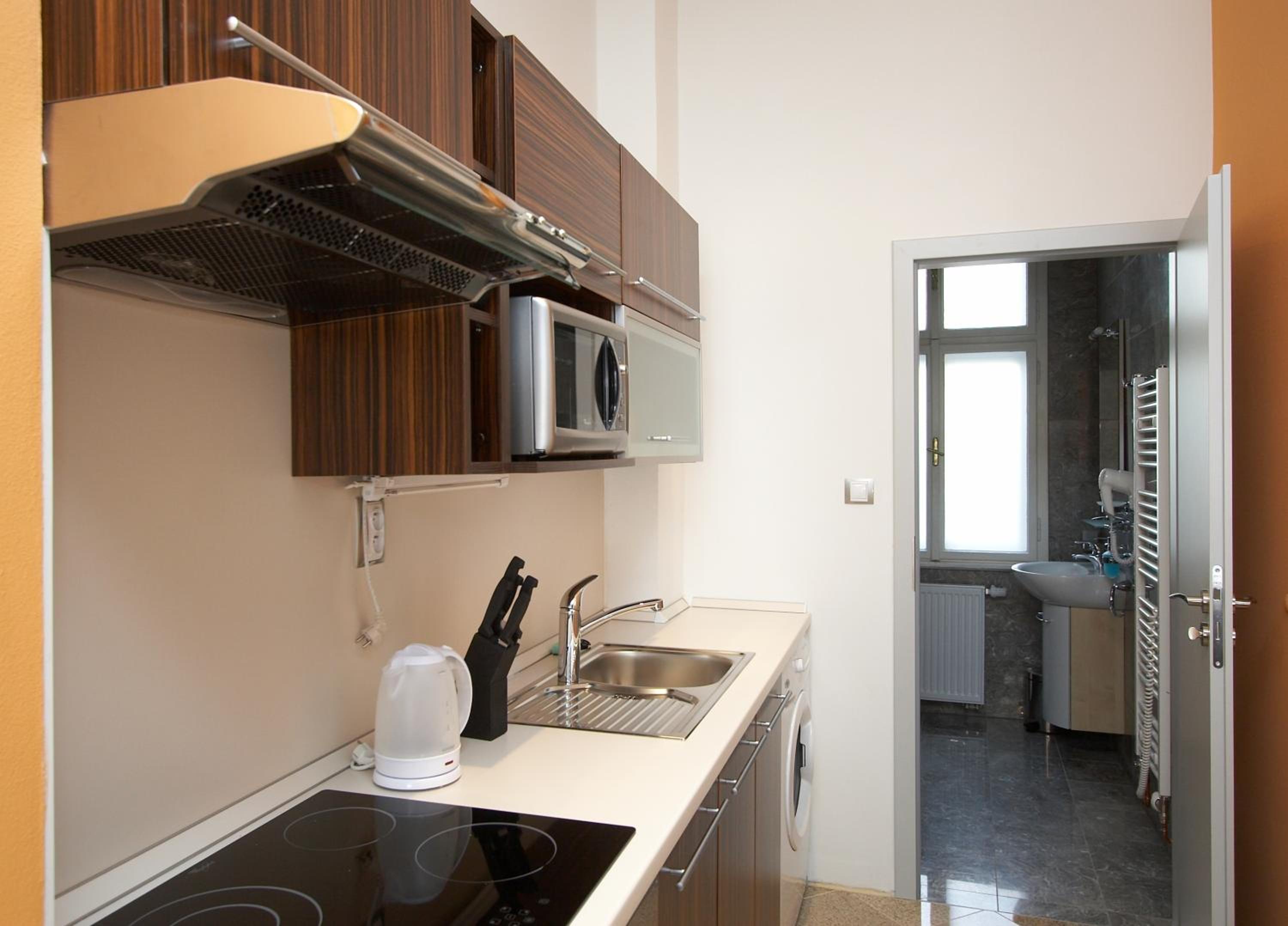 One-Bedroom Apartment - Photo 38