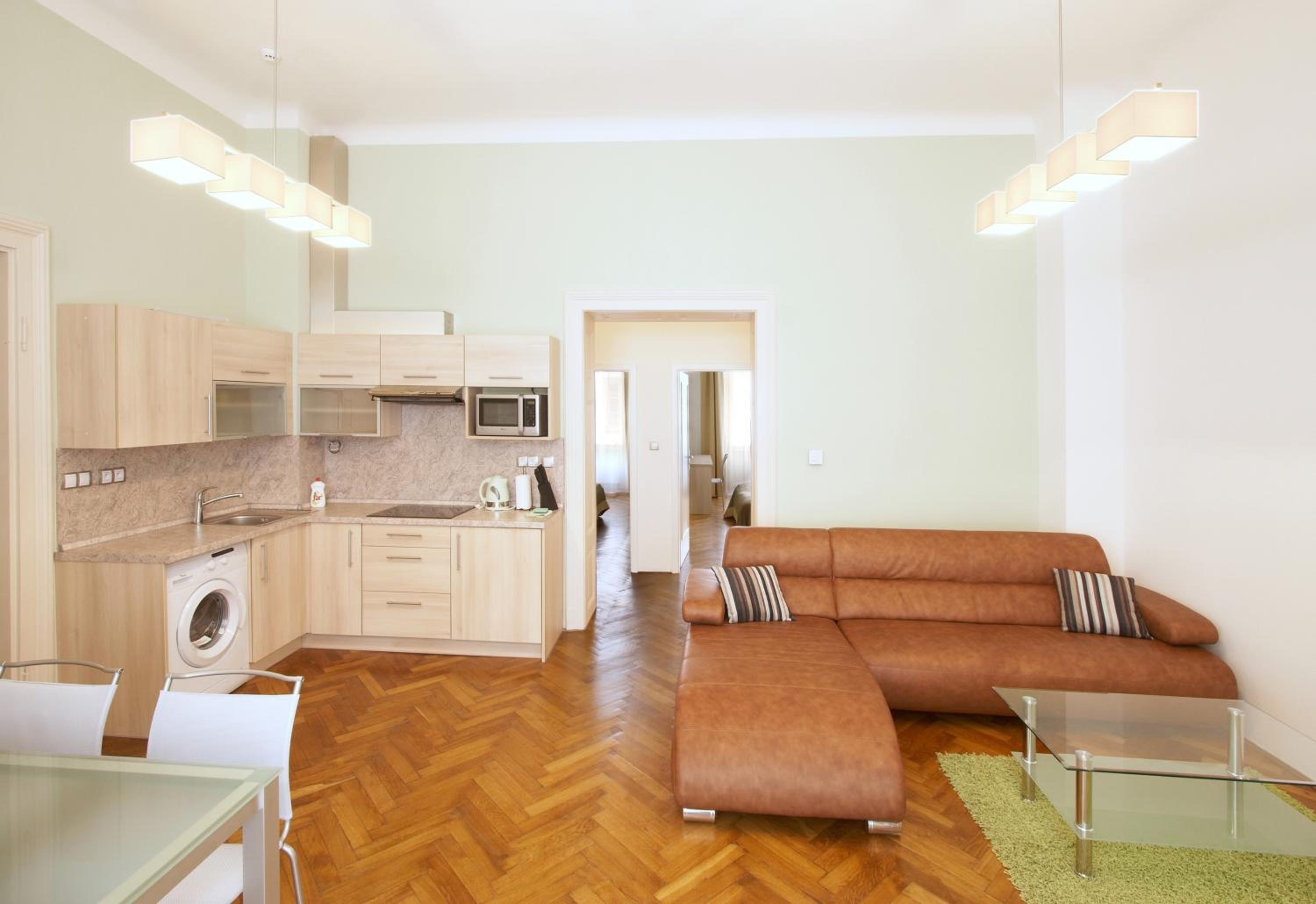 Two-Bedroom Apartment - Photo 2