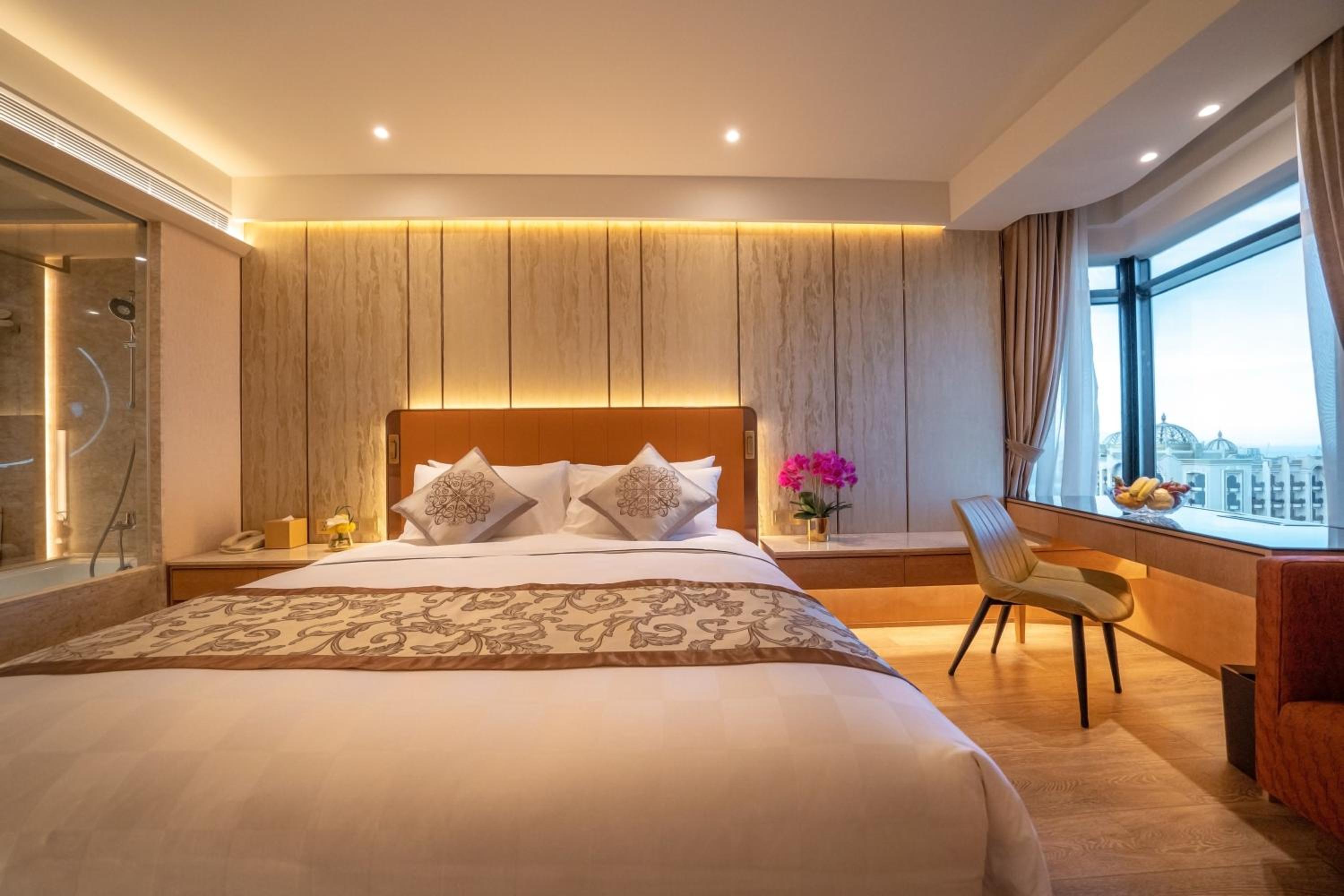 Double Room with Harbor View - Photo 2