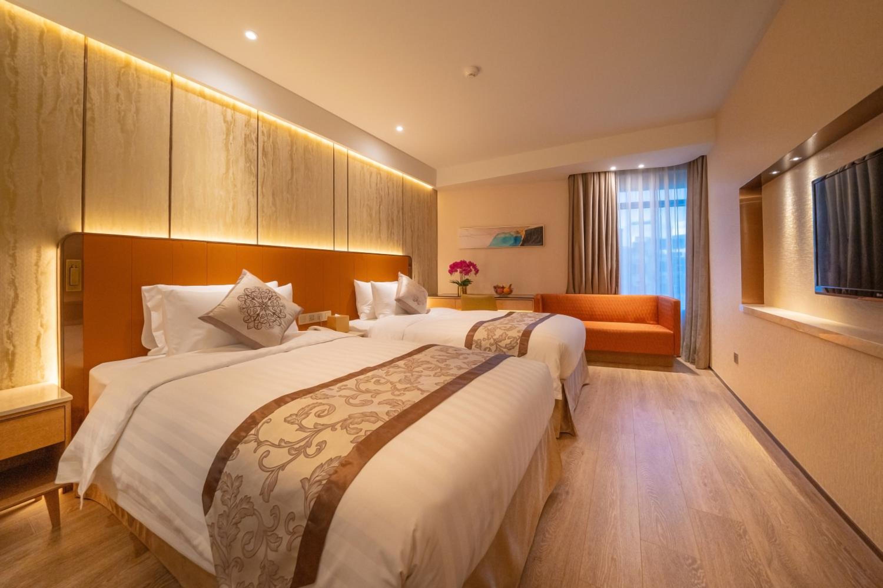 Twin Room with Harbor View - Photo 4