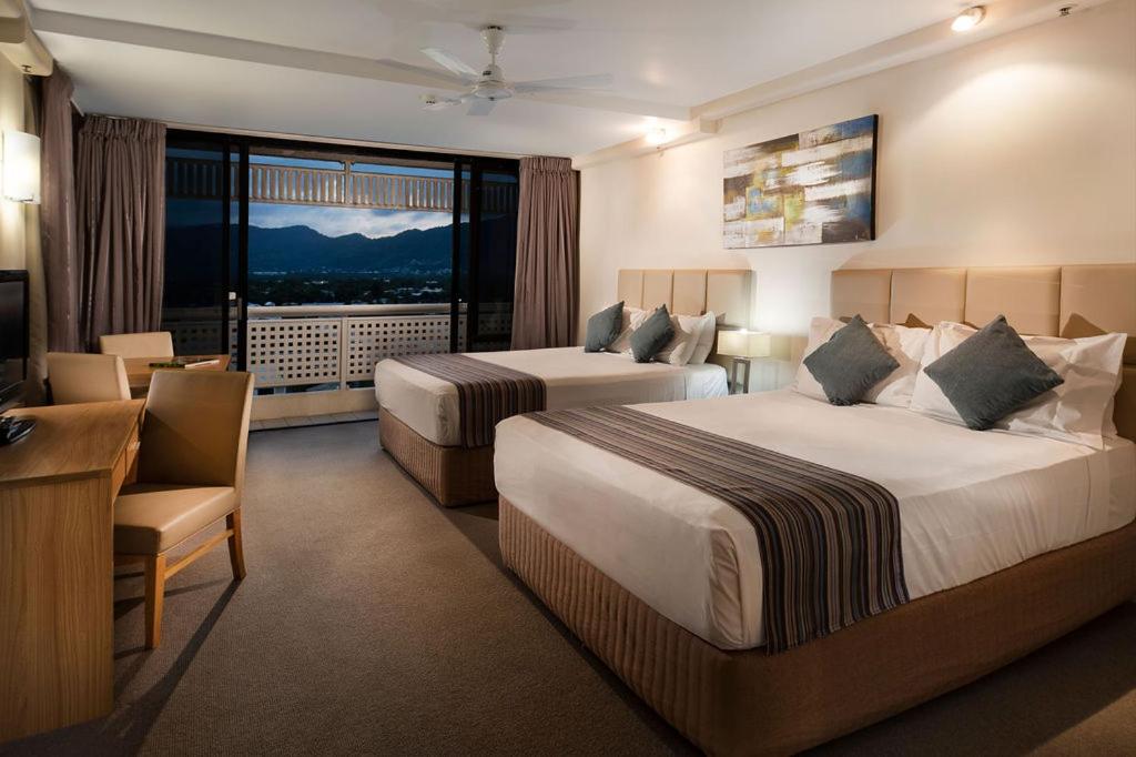 Twin Room with Mountain View - Photo 6