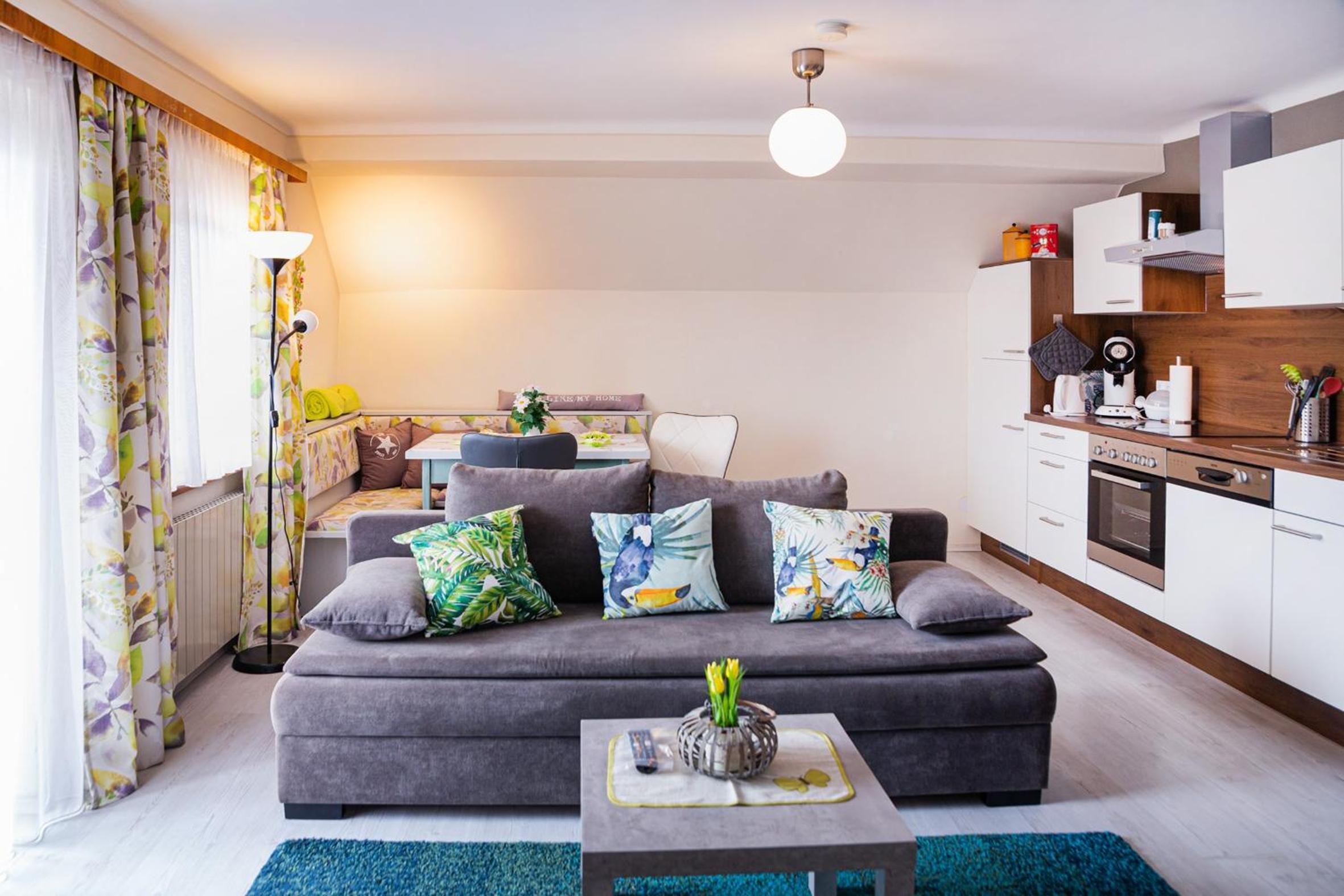 Apartment photo 2