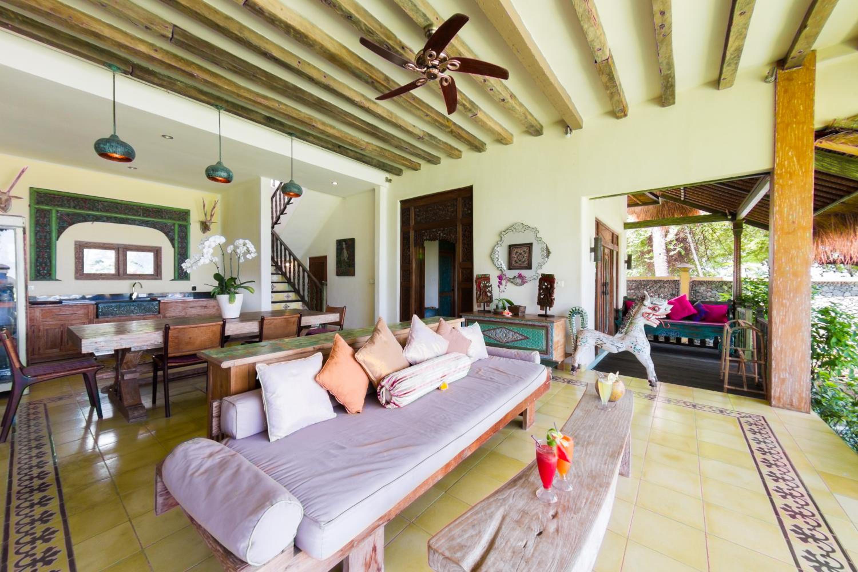 Three-Bedroom Villa photo 2