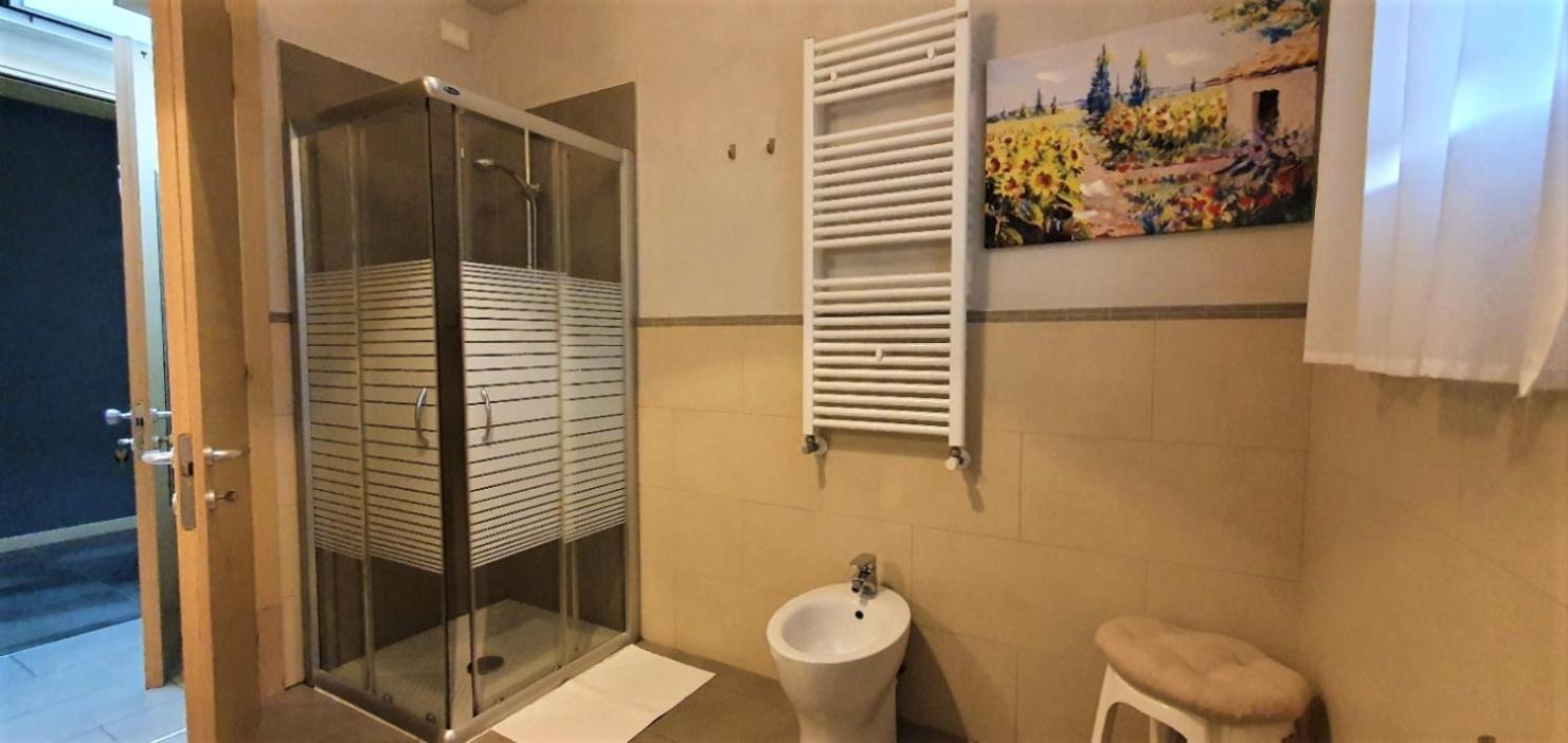 Double or Twin Room - Photo 19