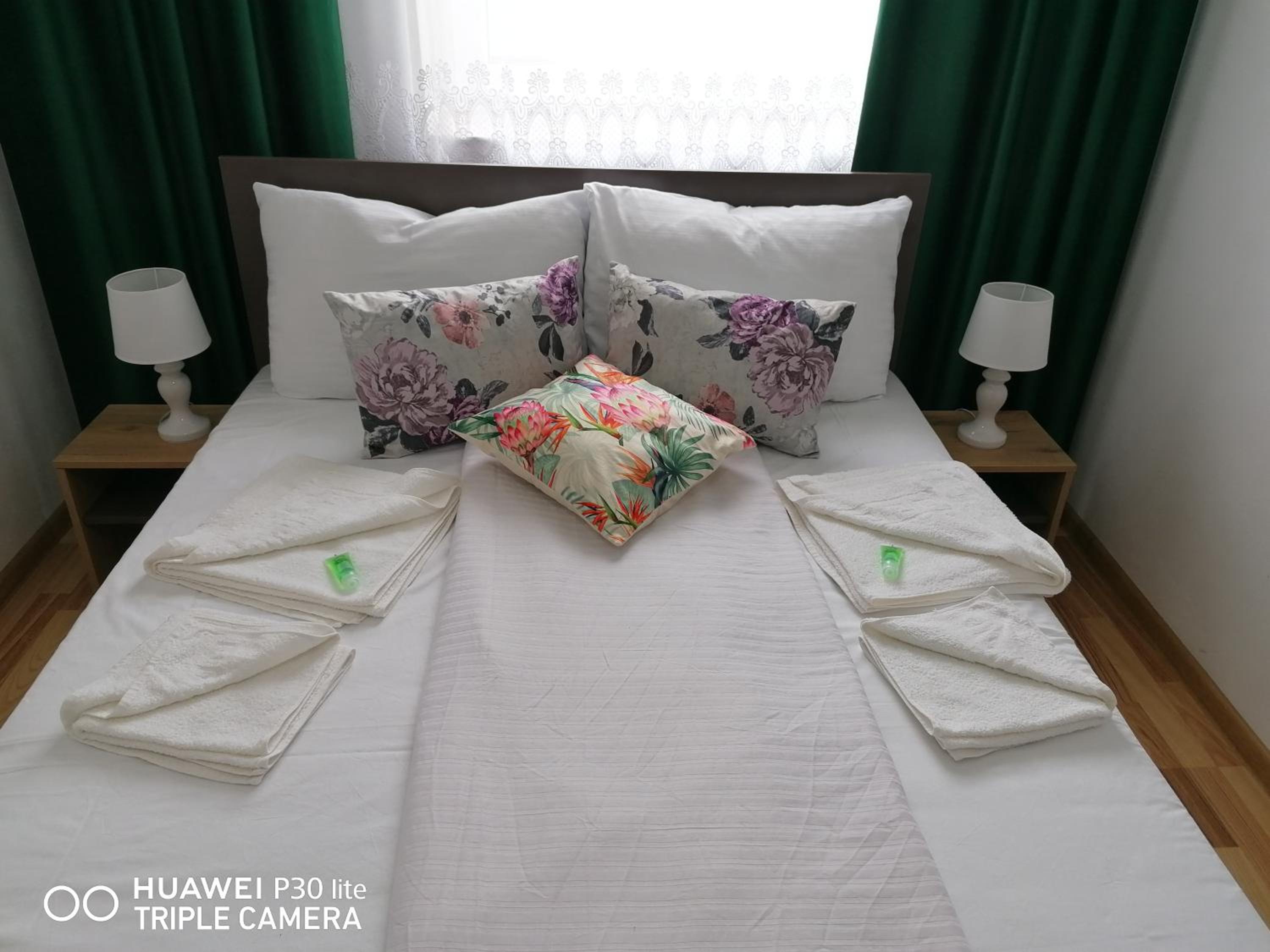 Double Room - Photo 1