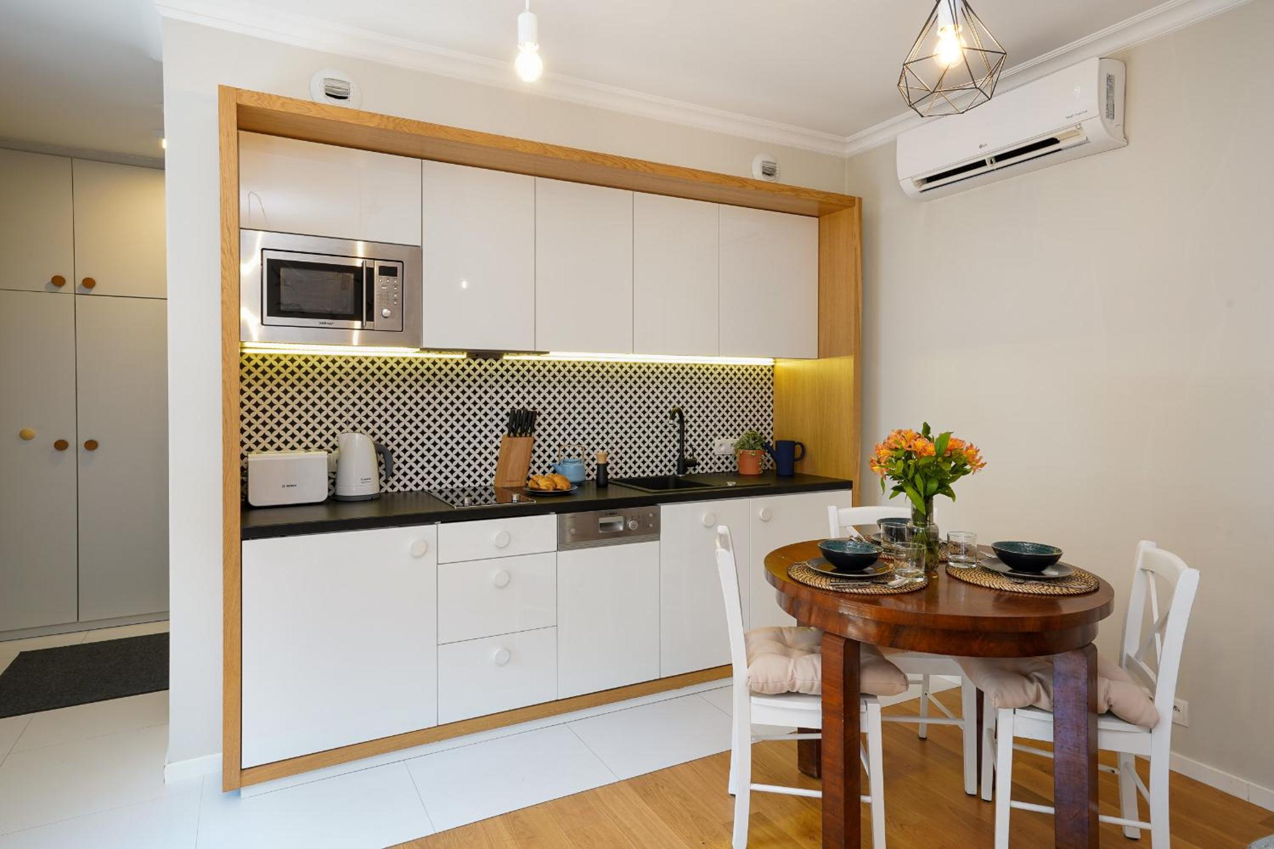 Studio Apartment - Photo 4