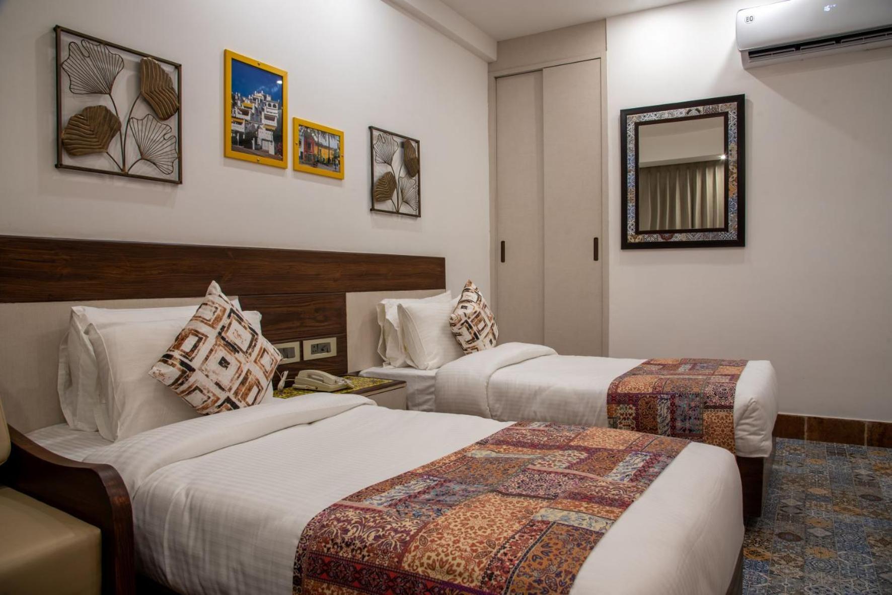Classic Twin Room - Photo 15