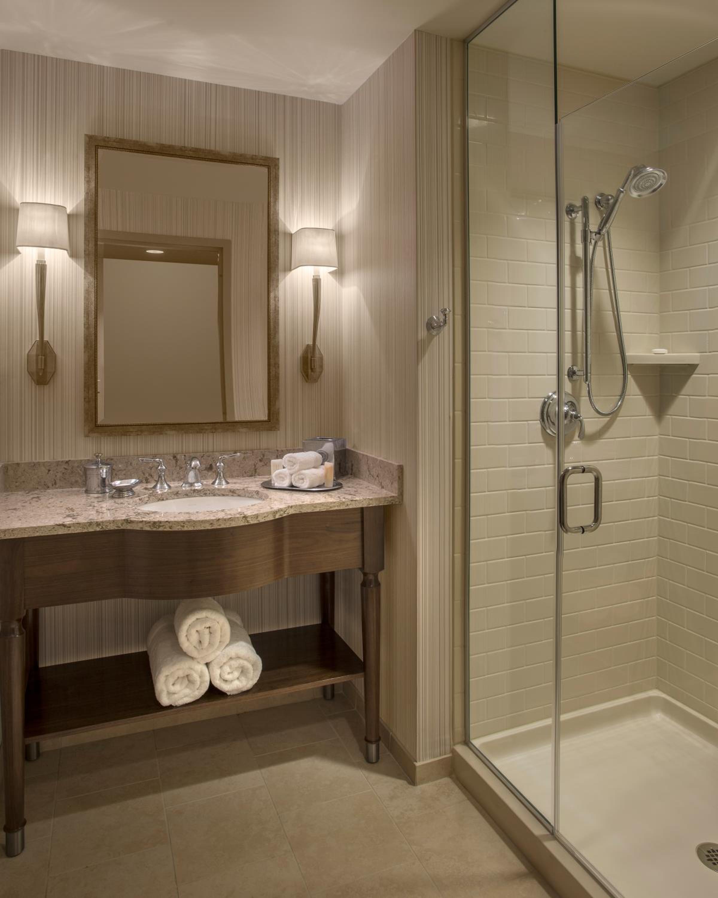 King Room with Street View photo 2