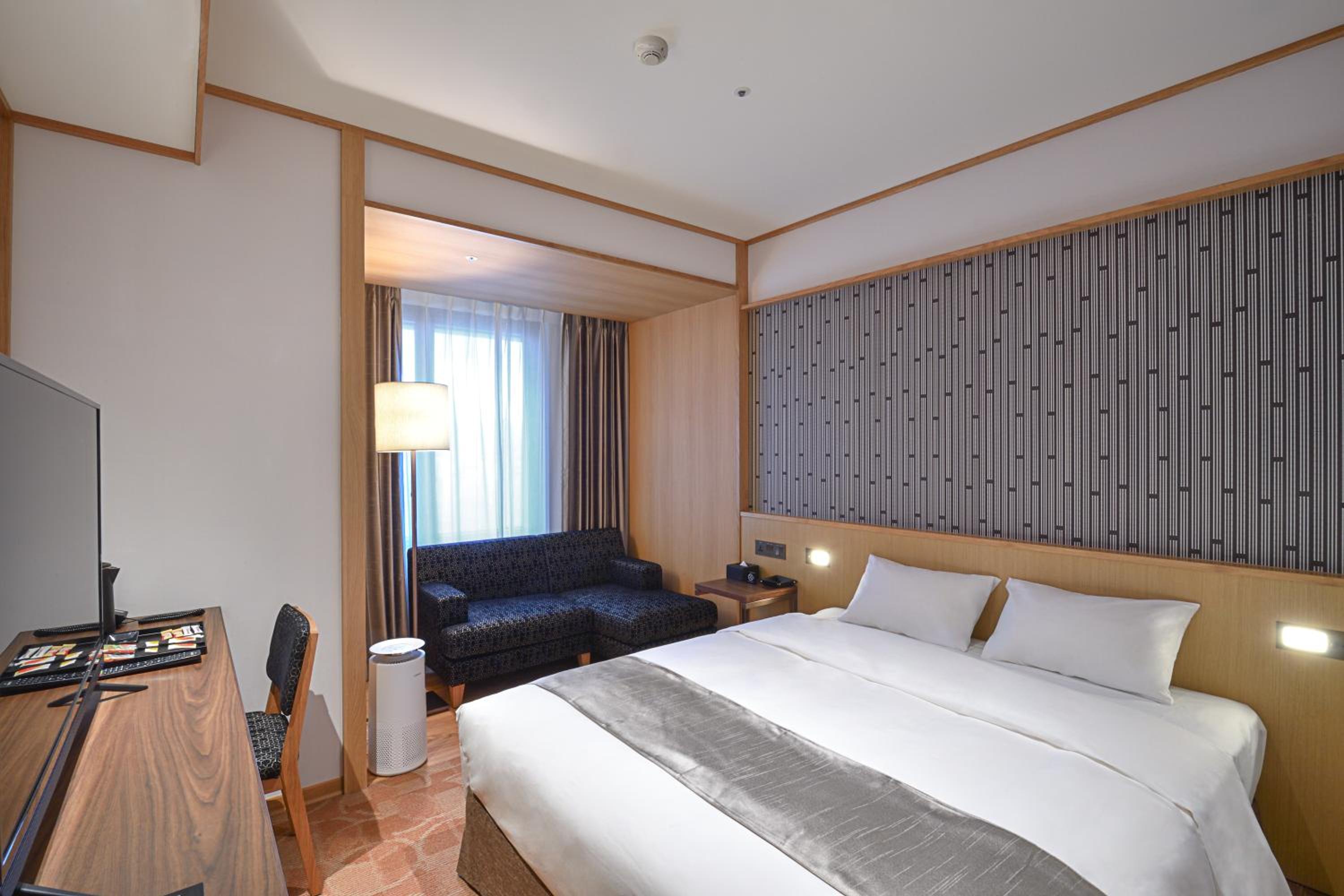 Available room