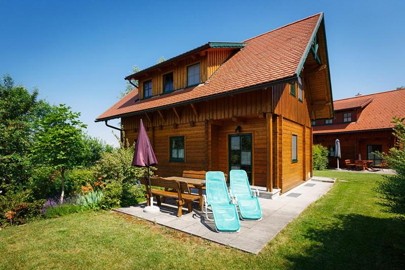 Double Room in the nearby holiday village (492 feet from the hotel) photo 3