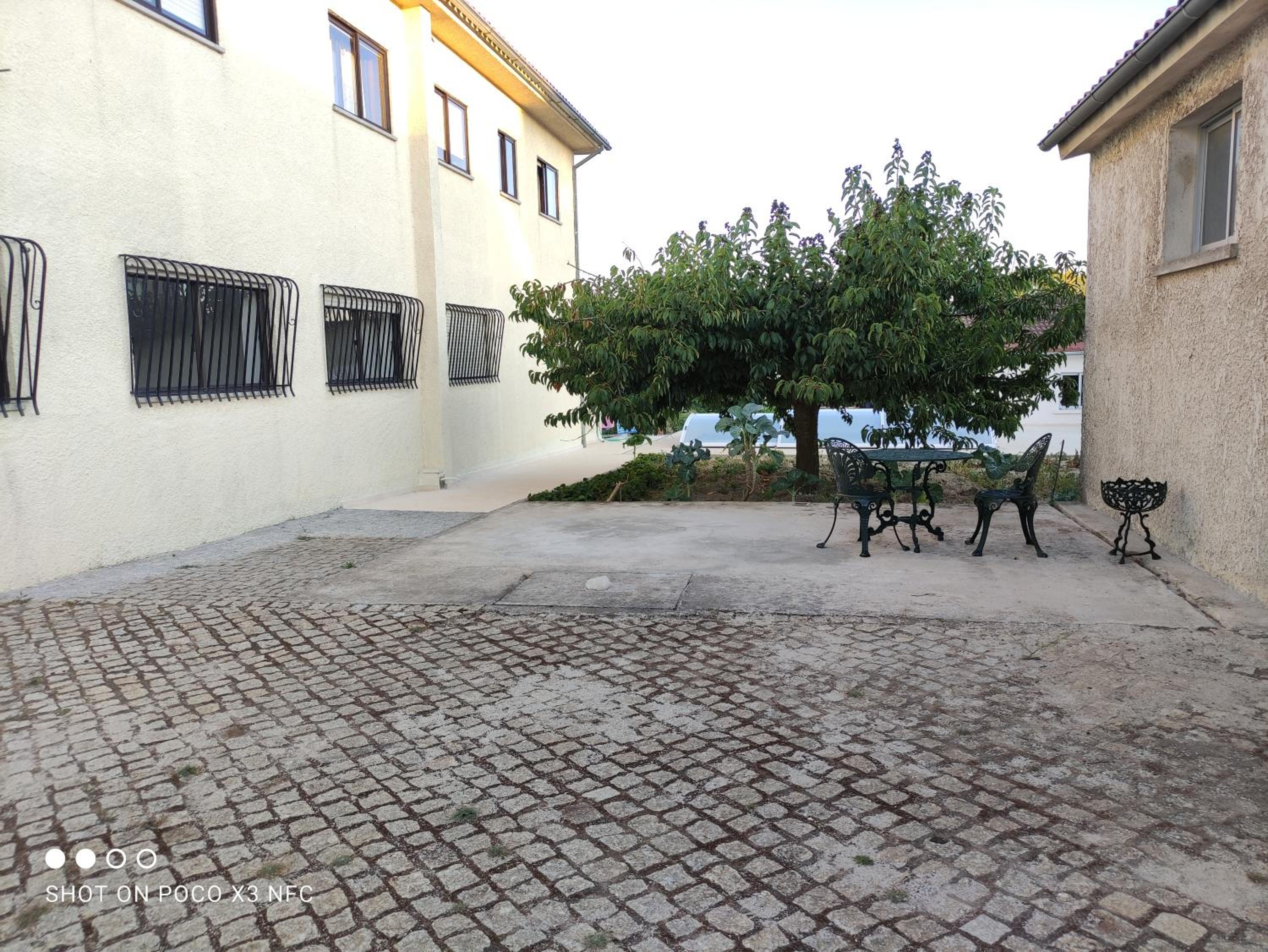 Three-Bedroom Apartment - Photo 29