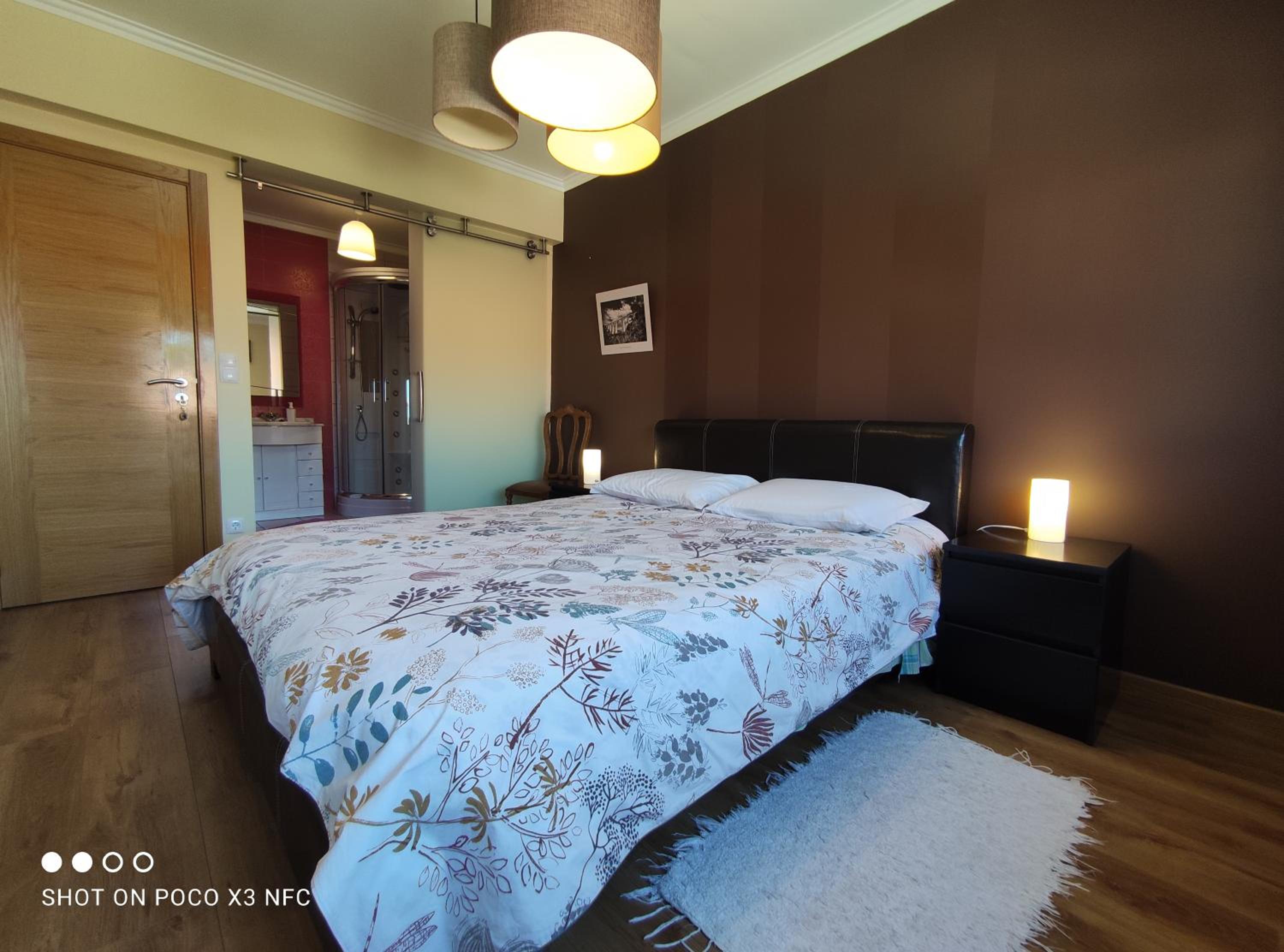 Three-Bedroom Apartment - Photo 14