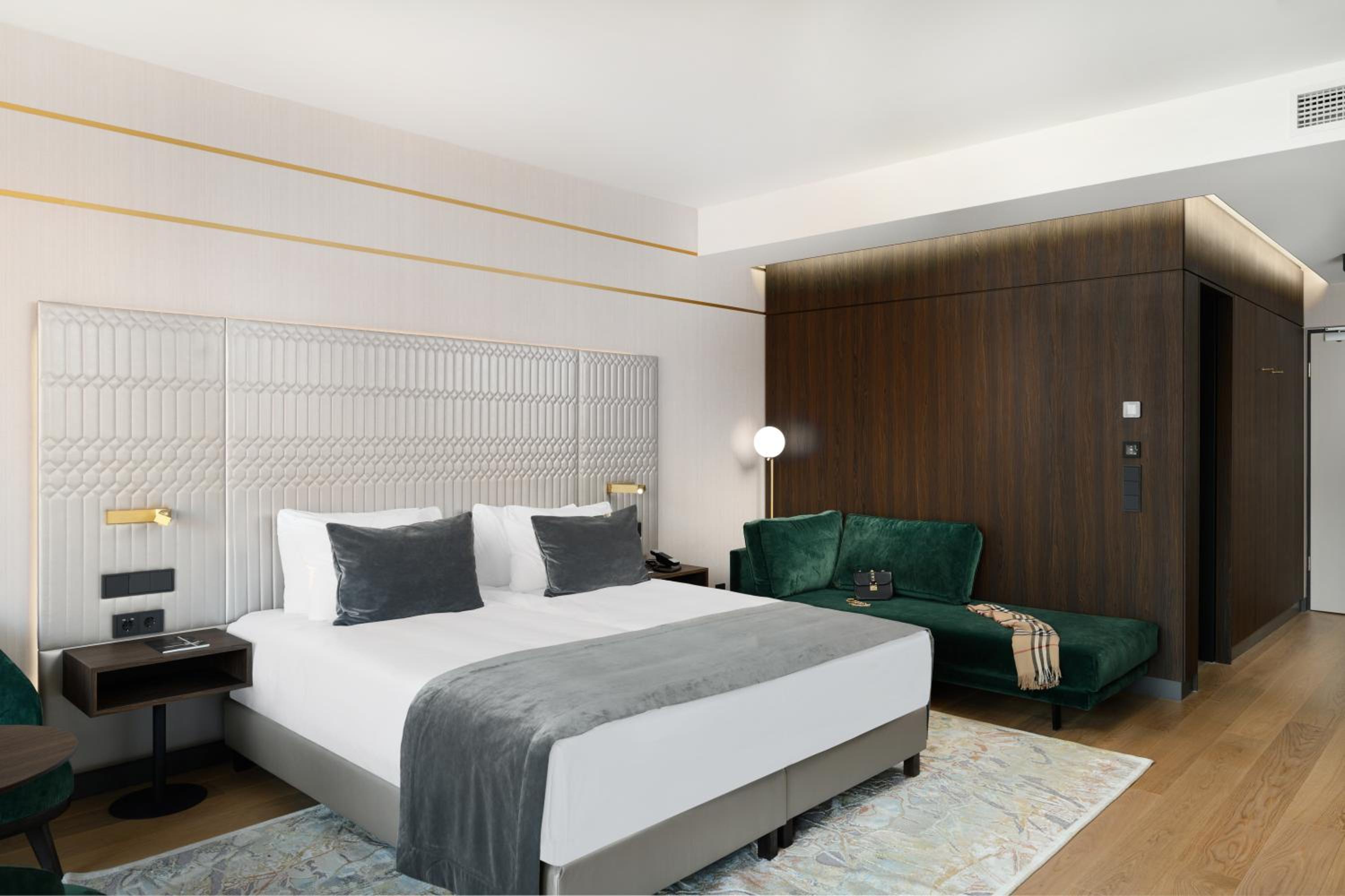 Junior Suite - Photo 1