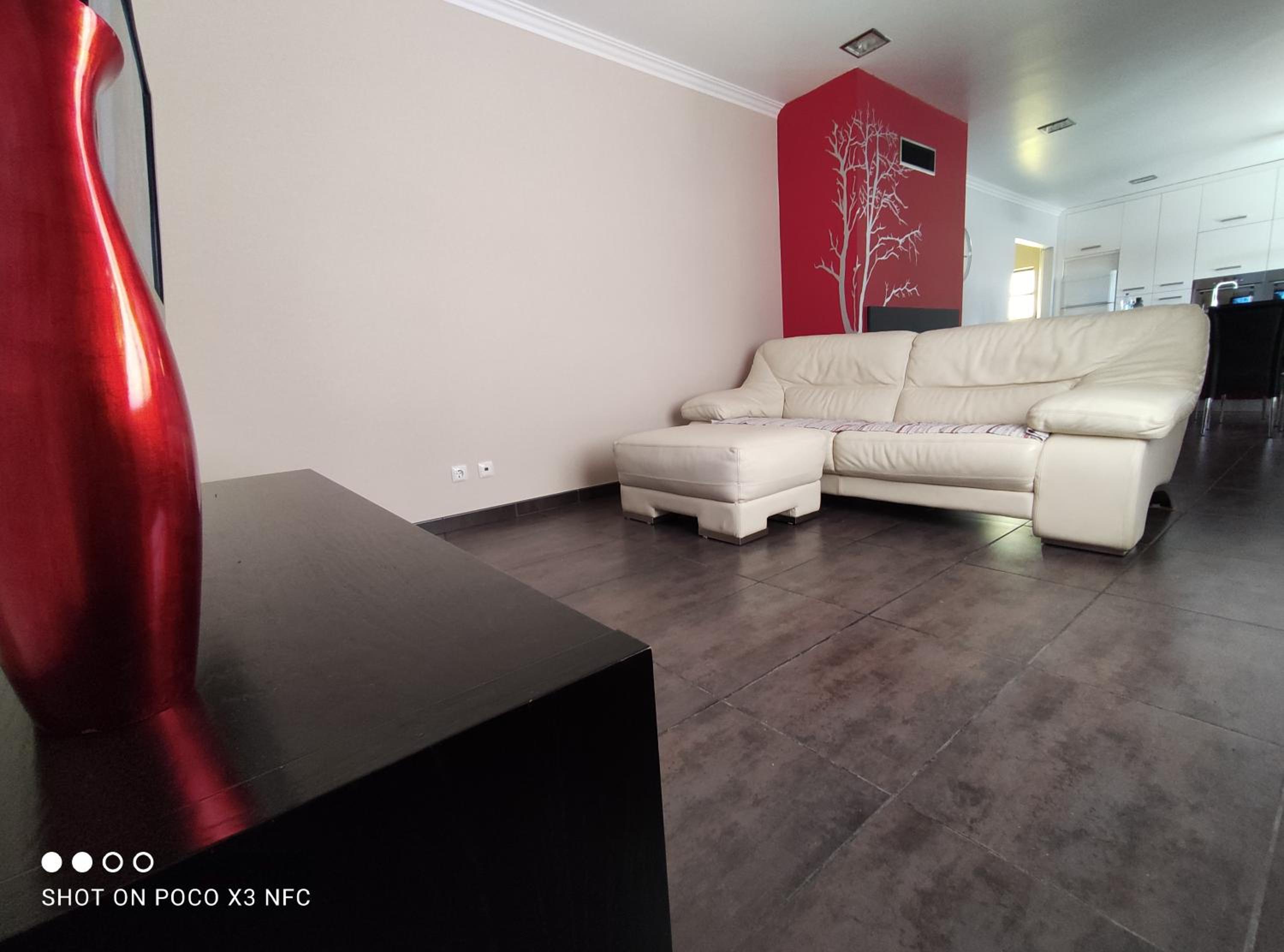 Three-Bedroom Apartment - Photo 3