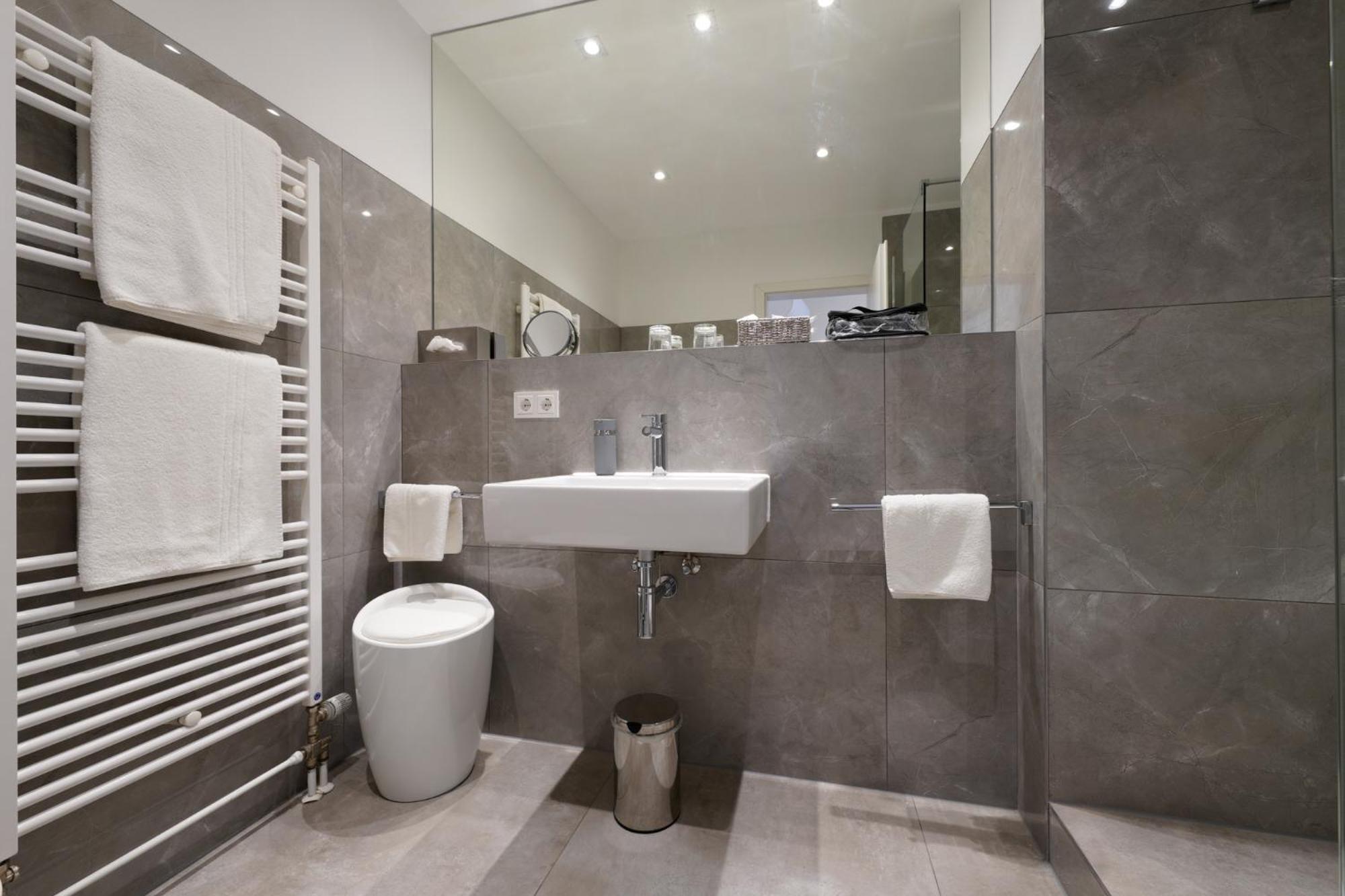 Comfort Double Room - Photo 12