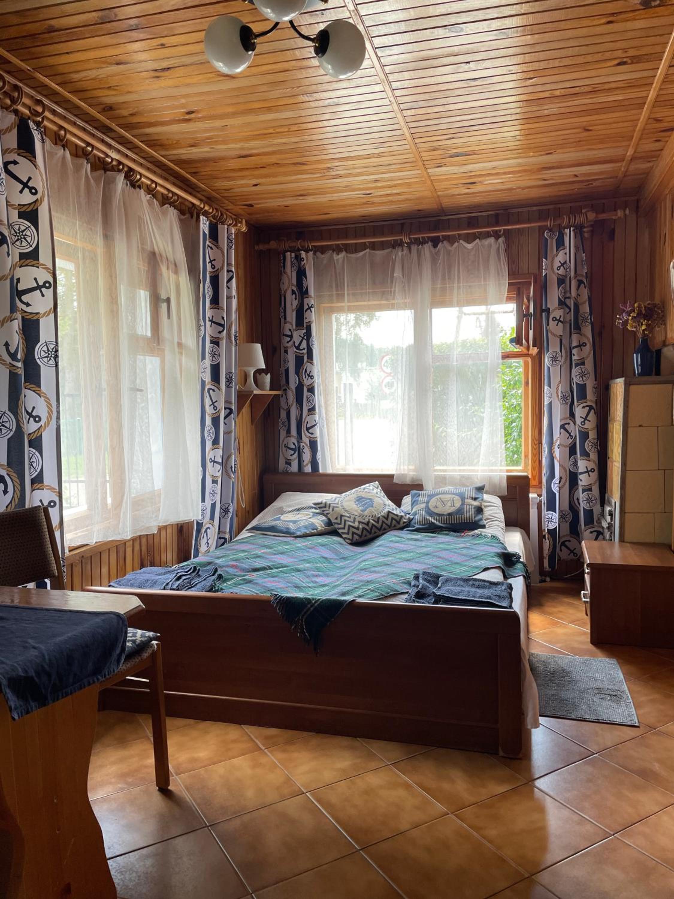 Budget Double Room - Photo 2