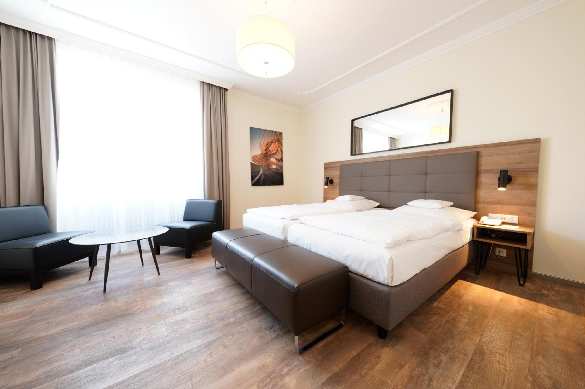 Deluxe Double Room - Photo 1