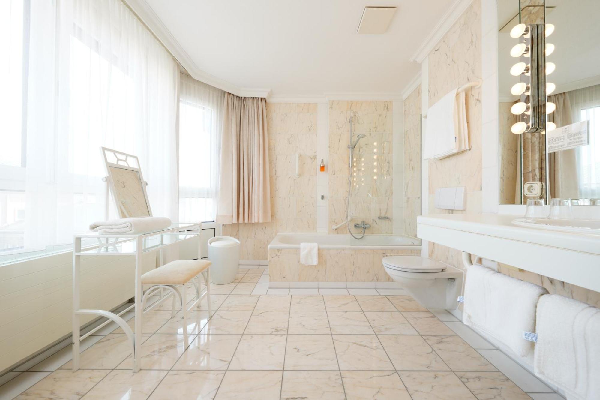 Deluxe Double Room - Photo 6