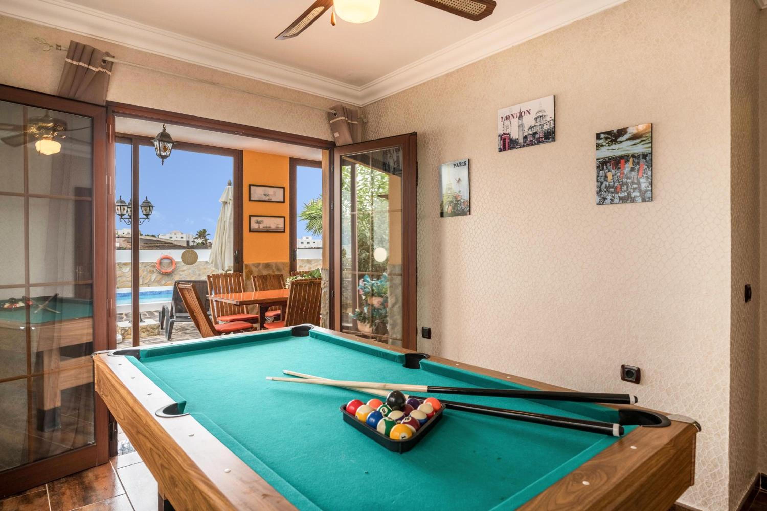 Villa with Sea View photo 3