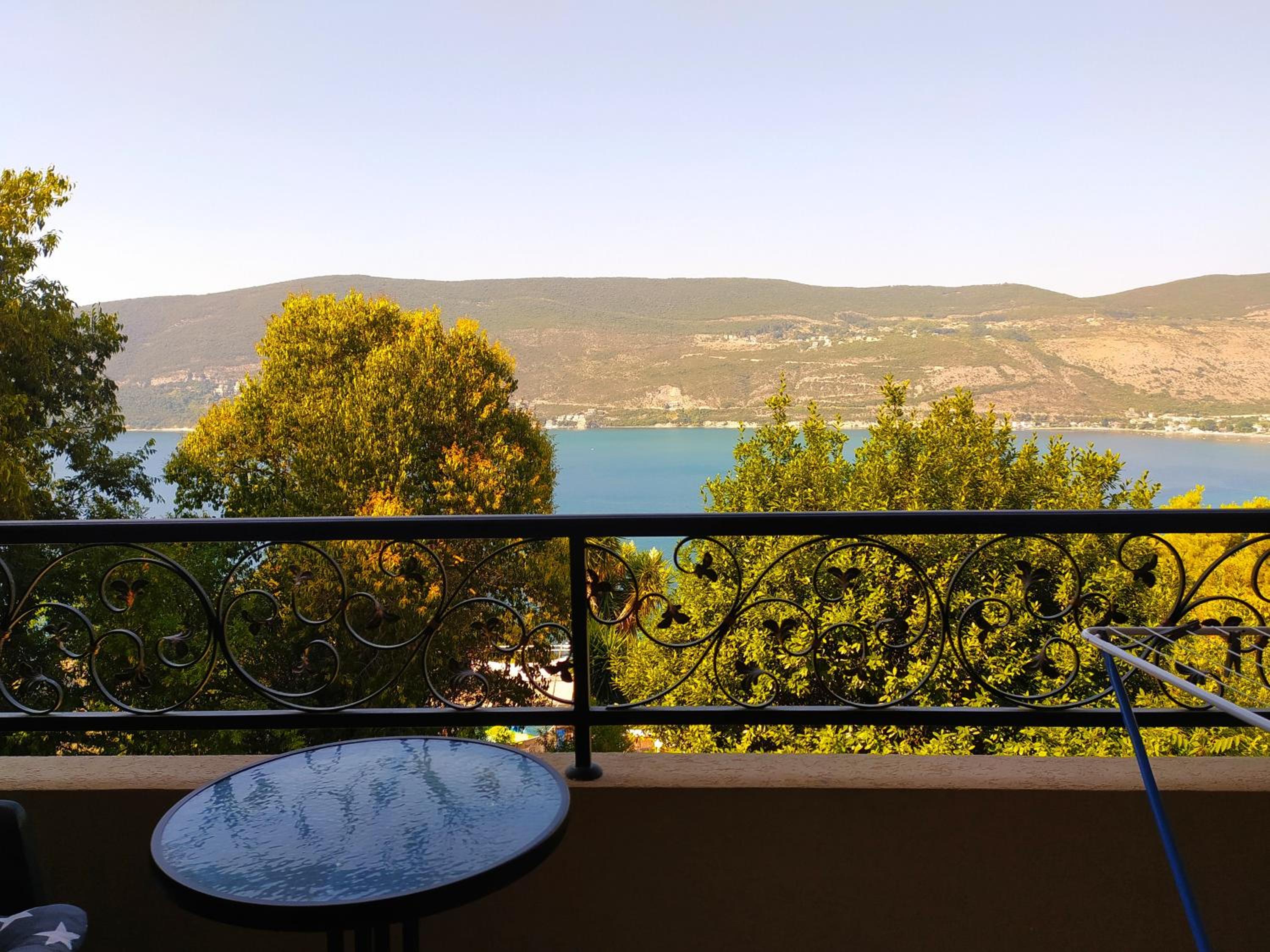 Studio Apartment with Sea View photo 3