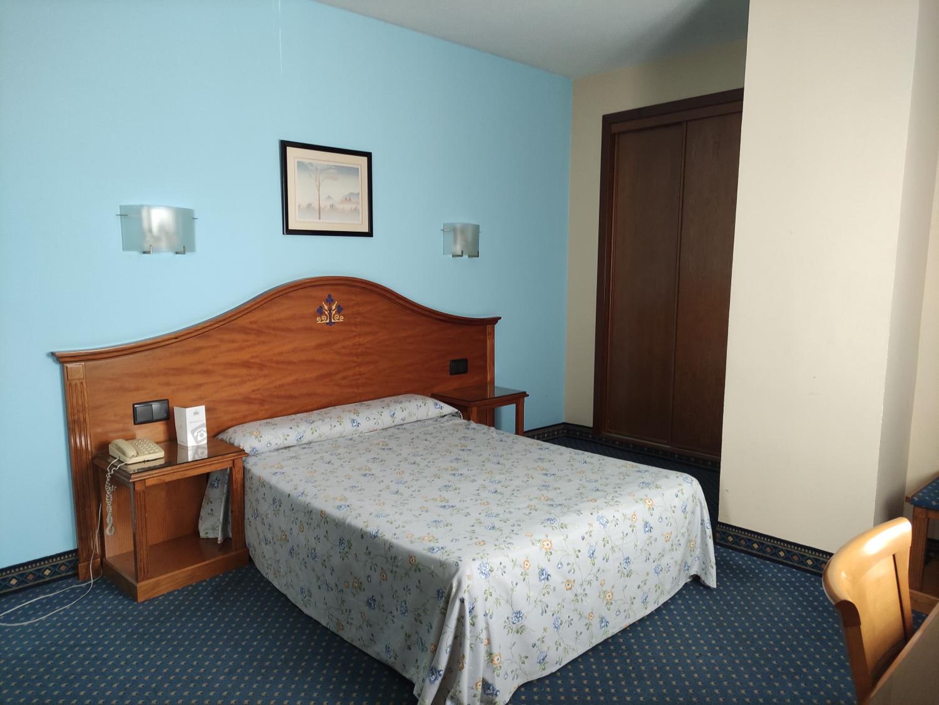 Habitación Doble o con Dos Camas