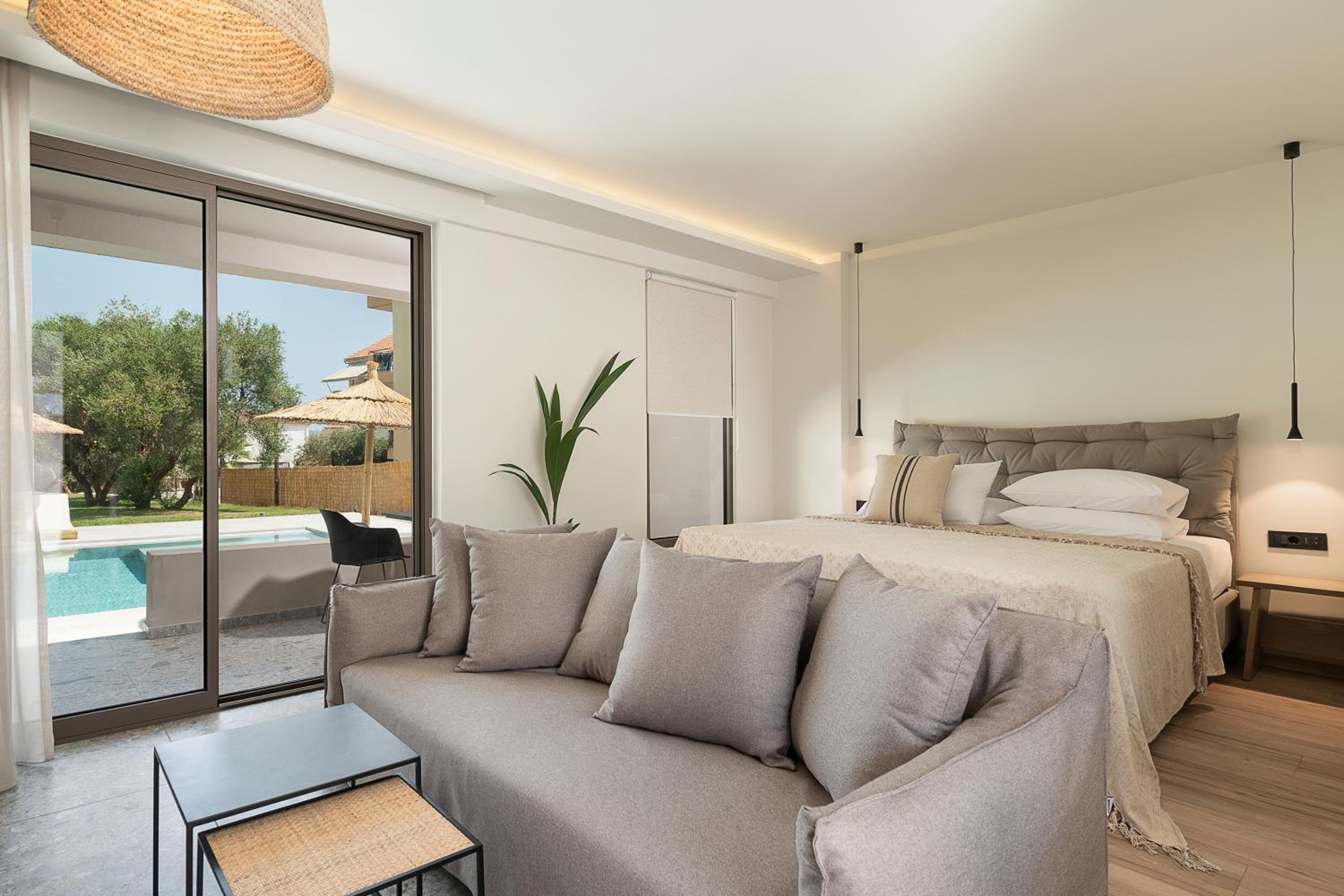 Deluxe Double Room with Extra Bed